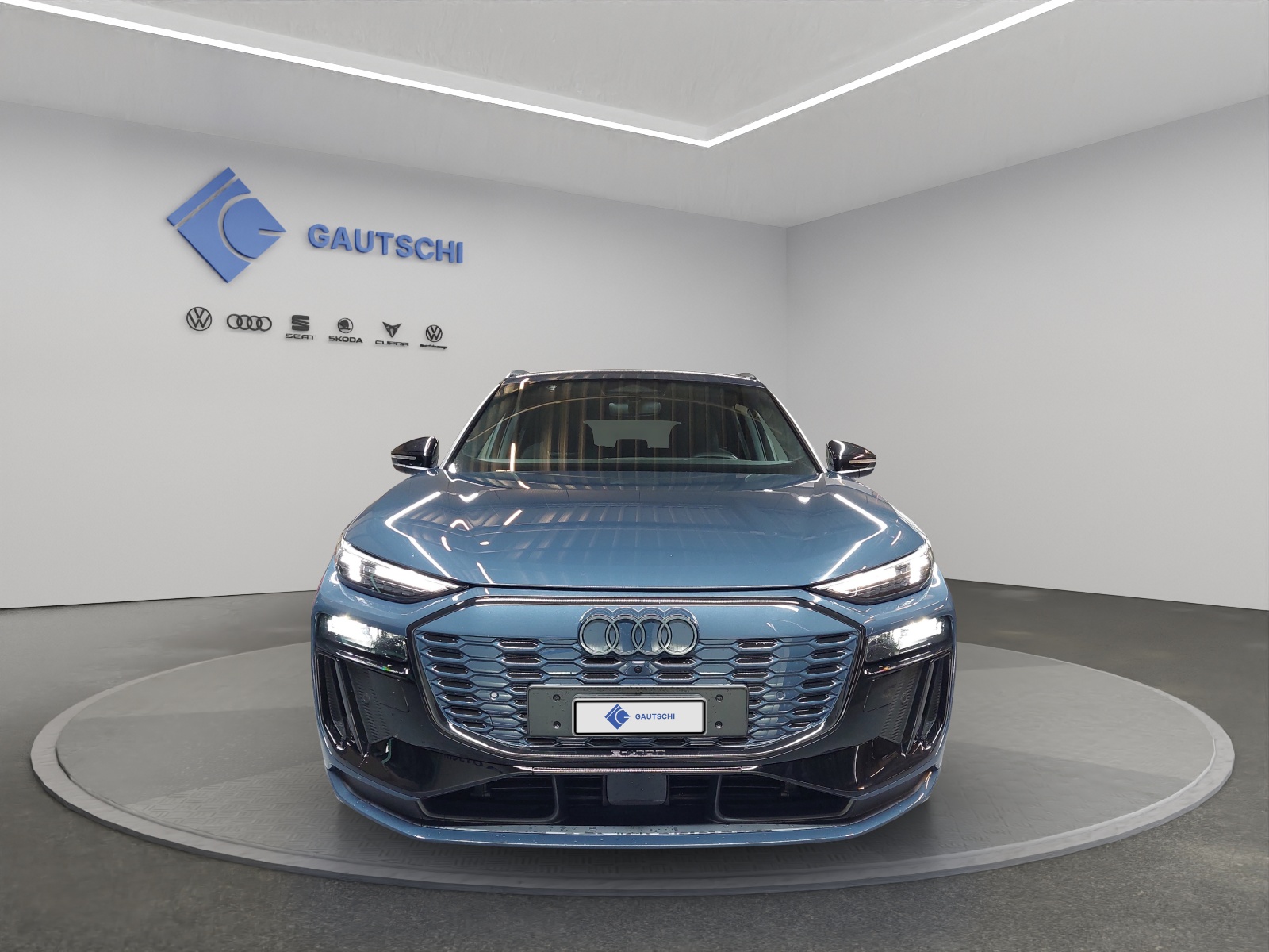 AUDI Q6 e-tron quattro-image-4