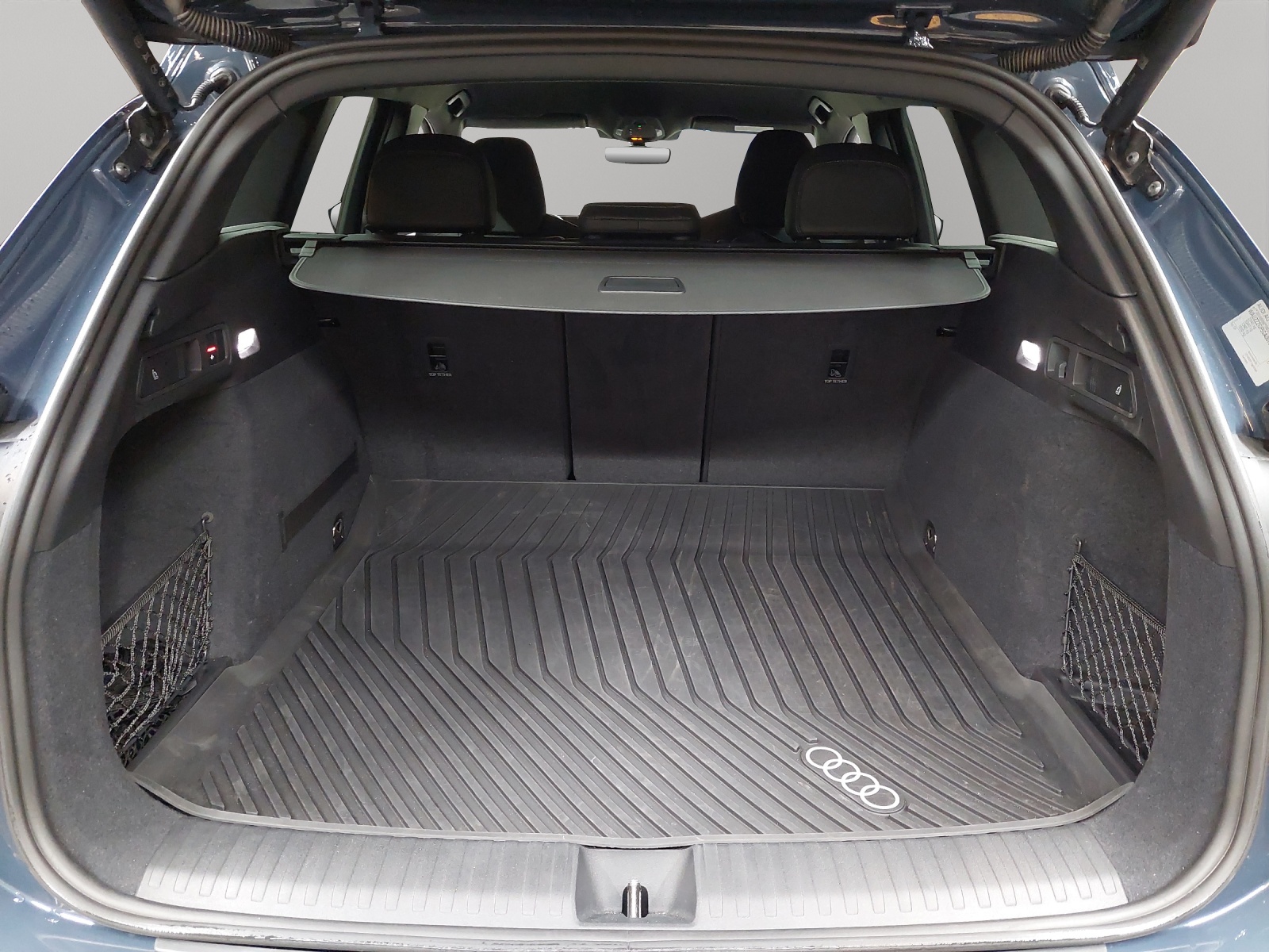 AUDI Q6 e-tron quattro-image-11