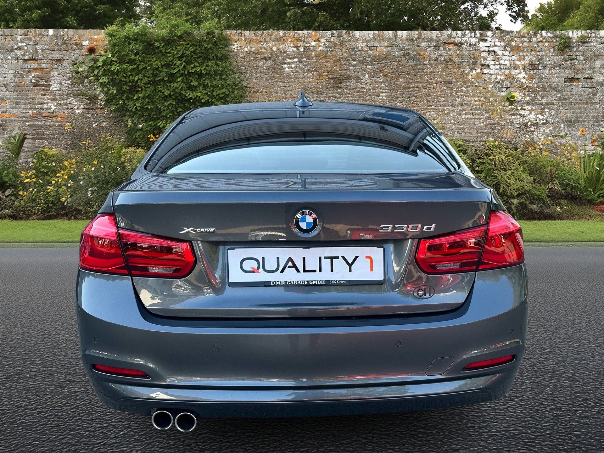 BMW 330d xDrive Luxury Line Steptronic-image-3