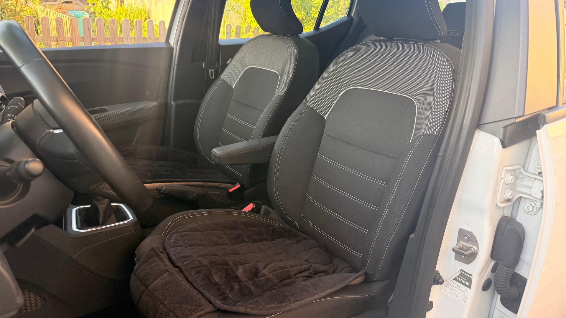 DACIA Sandero TCe 90 Comfort-image-11