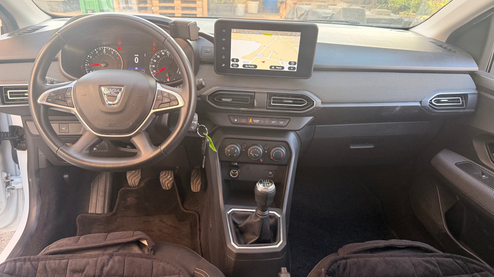 DACIA Sandero TCe 90 Comfort-image-12