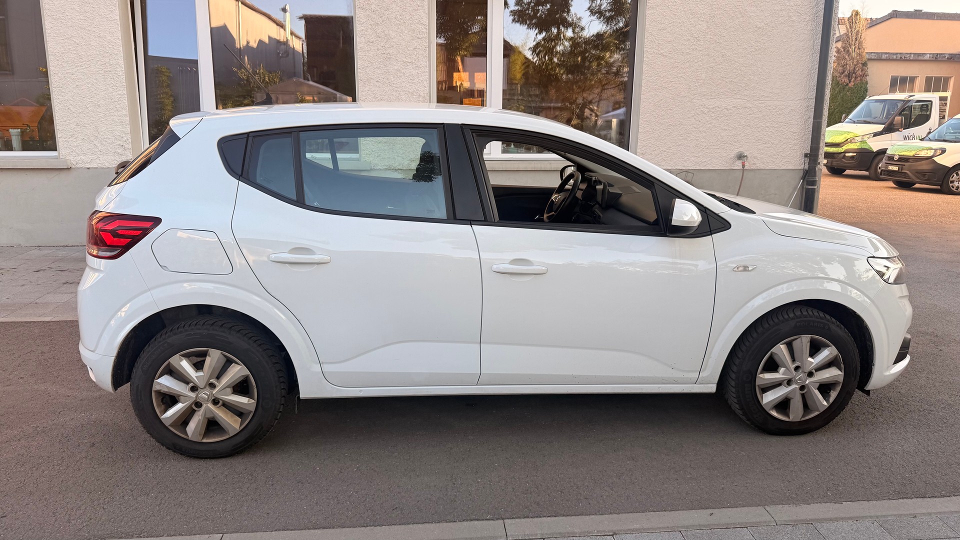 DACIA Sandero TCe 90 Comfort-image-6