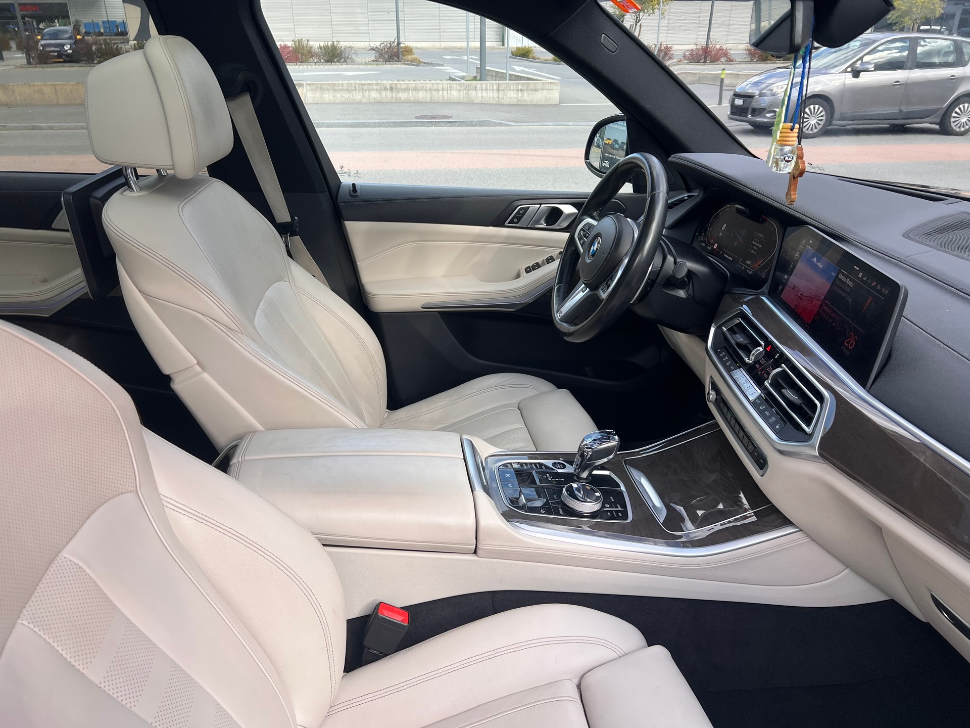 BMW X5 xDrive 30d Steptronic M Sport-image-9