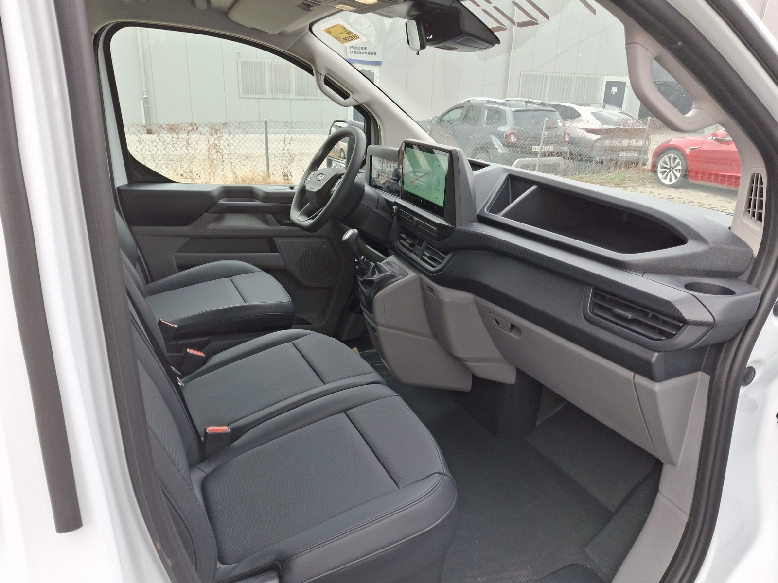 FORD Transit Custom 320 L1H2-image-6