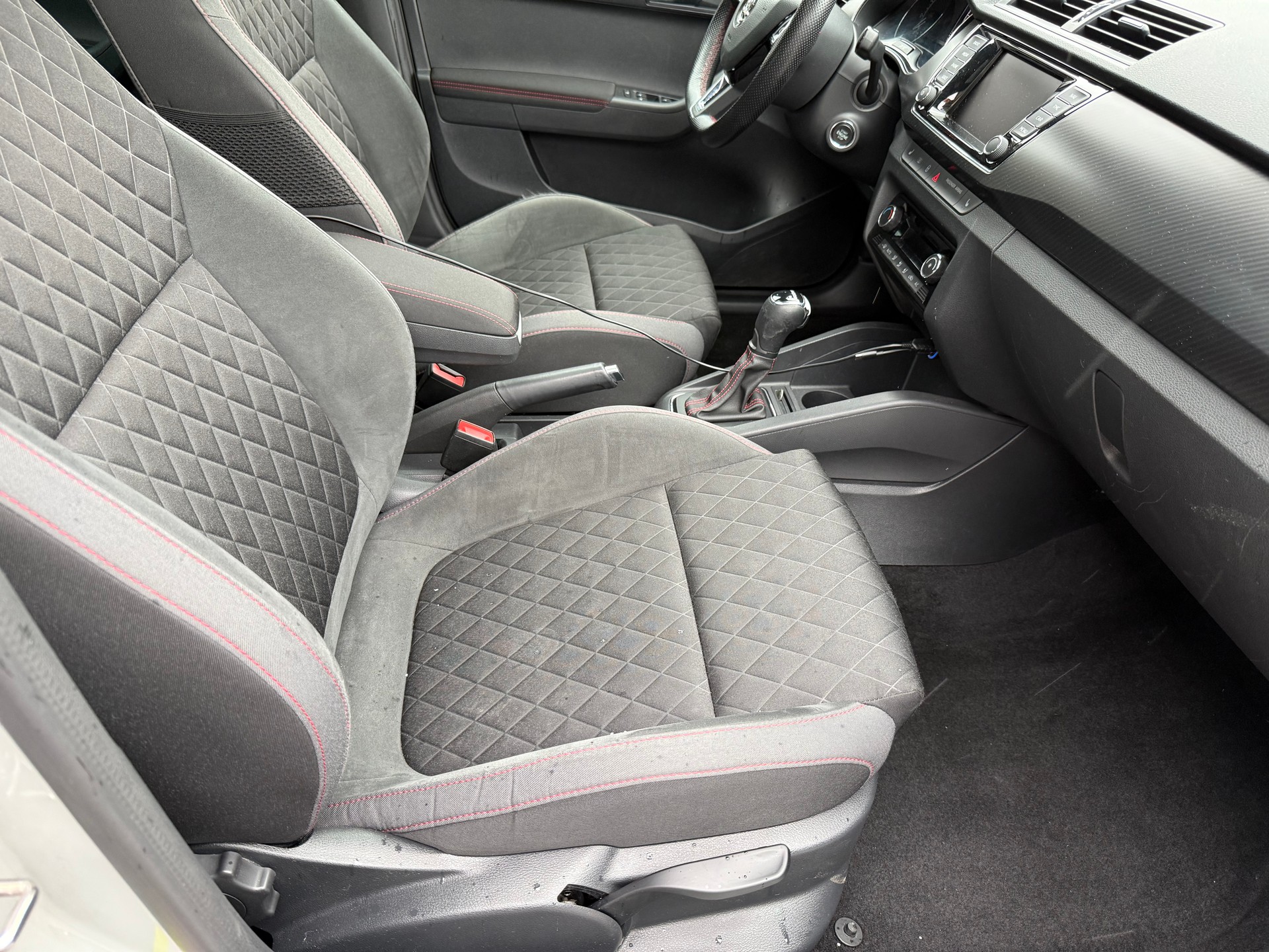 SKODA Fabia 1.0 TSI Monte Carlo DSG-image-7