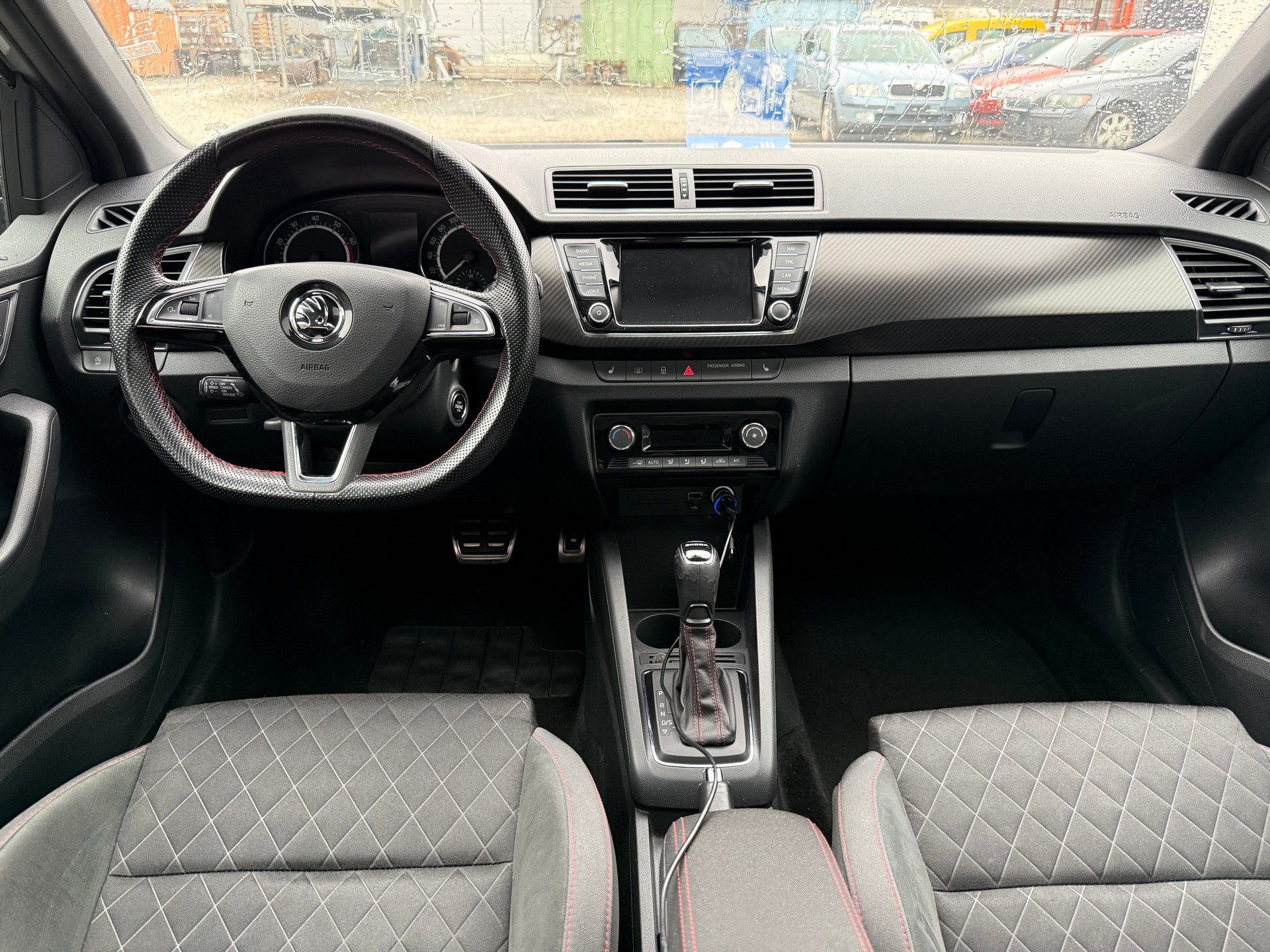 SKODA Fabia 1.0 TSI Monte Carlo DSG-image-8