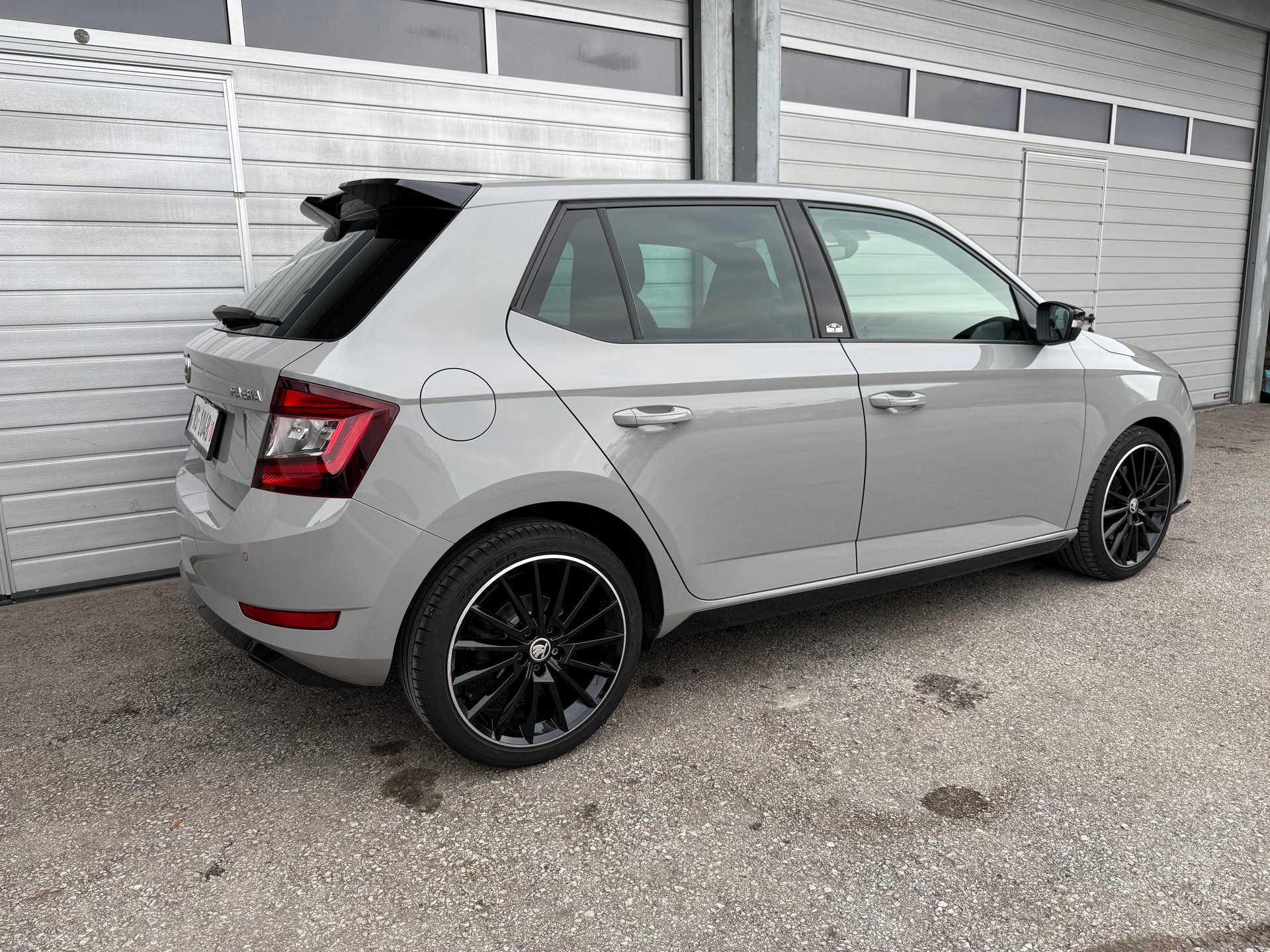 SKODA Fabia 1.0 TSI Monte Carlo DSG-image-4