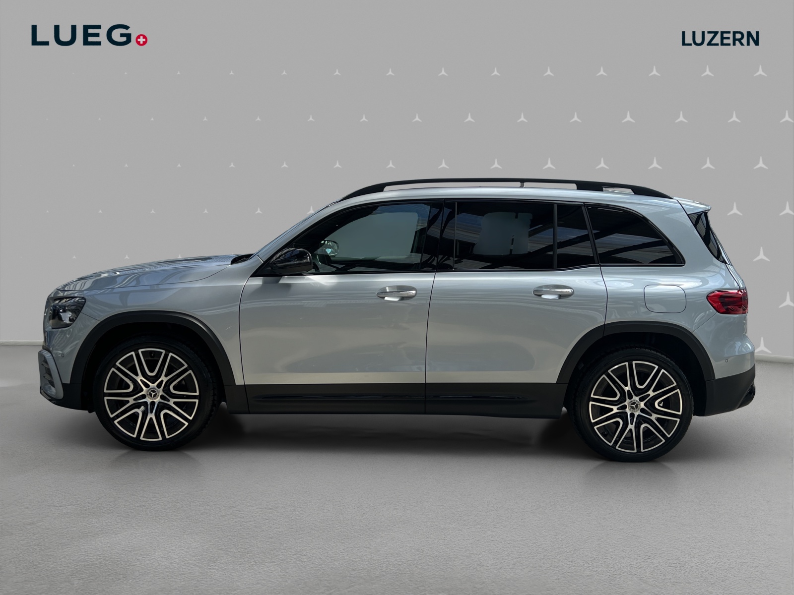 MERCEDES-BENZ GLB 220 4Matic 8G-Tronic-image-1