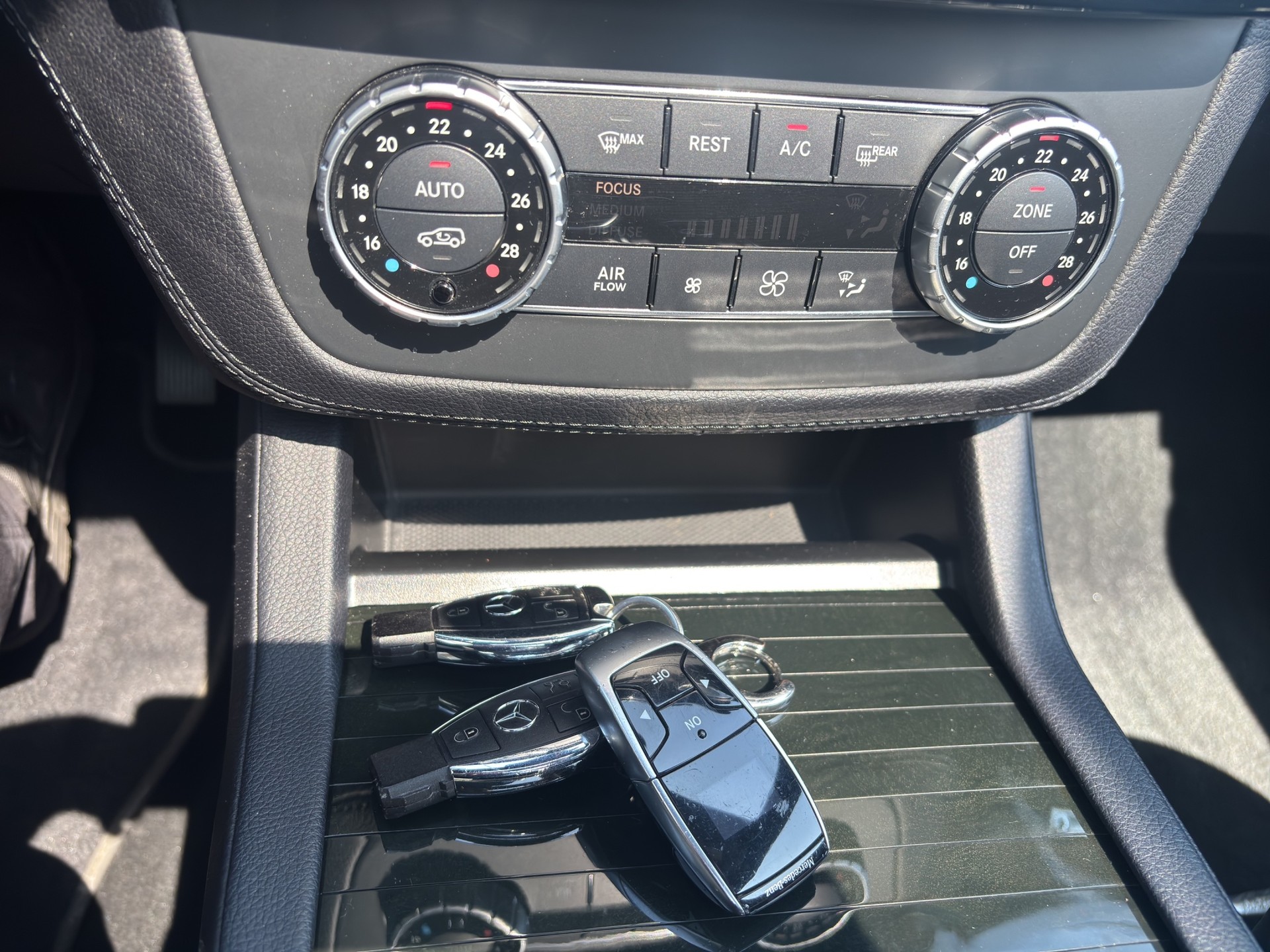 MERCEDES-BENZ GLE 350 d Executive 4Matic 9G-Tronic-image-15