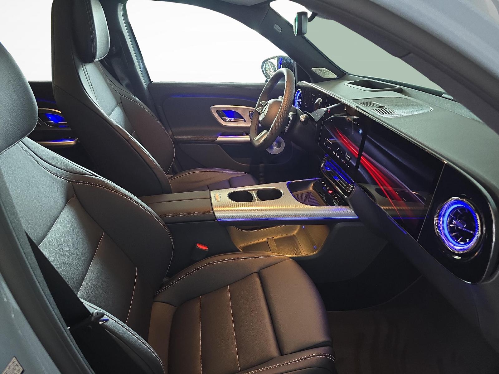 MERCEDES-BENZ GLB 220 4MATIC AMG Line-image-9