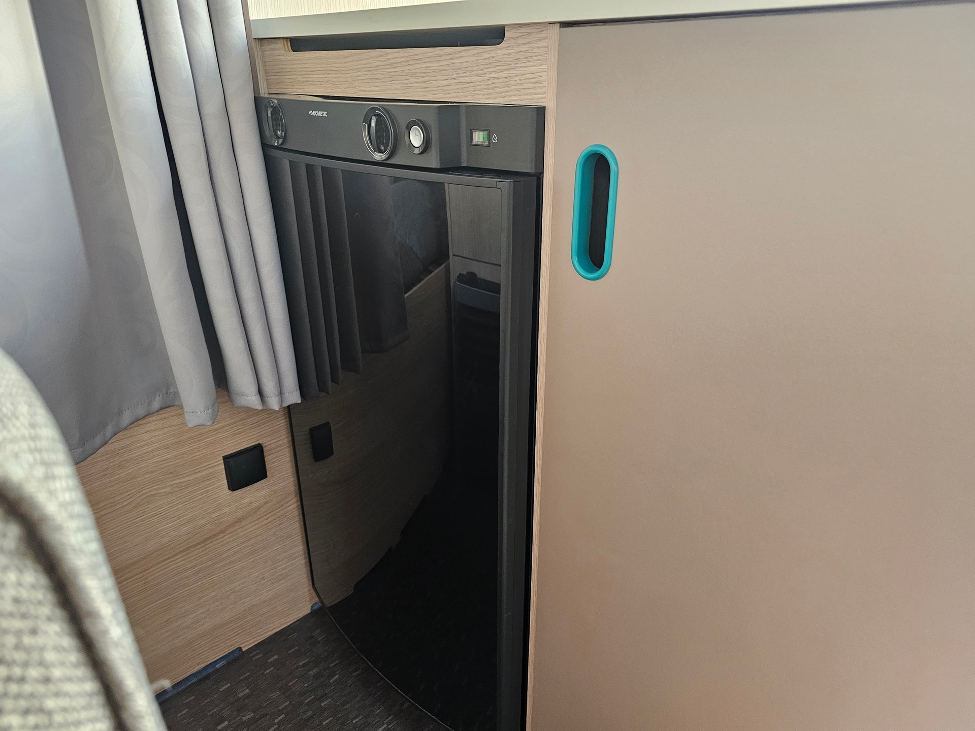 ADRIA Aviva E 400 PS-image-14