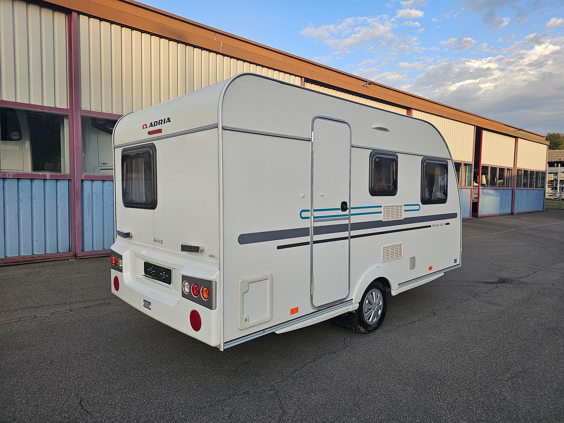 ADRIA Aviva E 400 PS-image-1