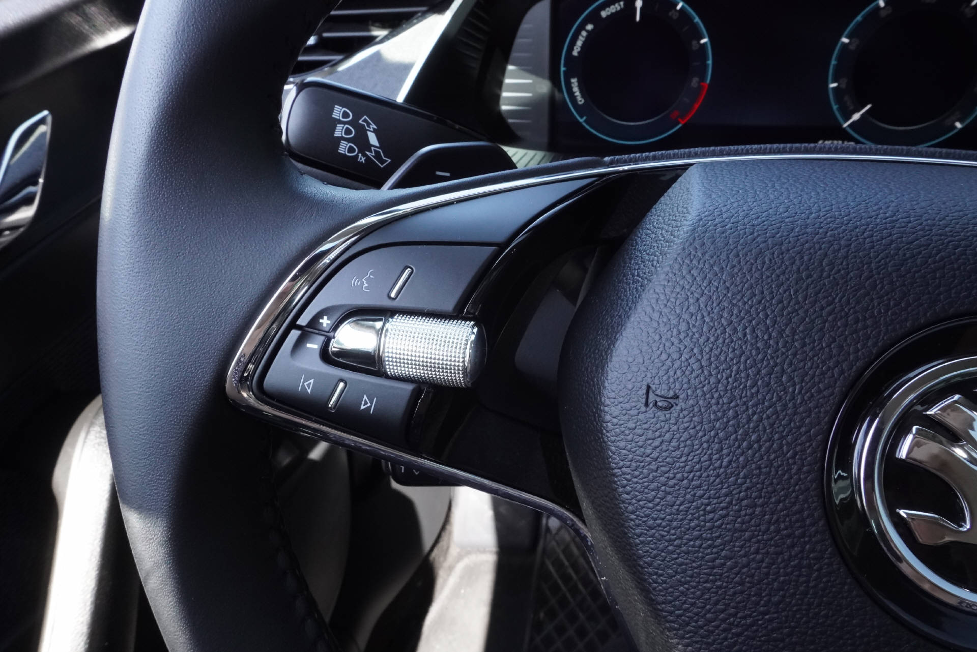 SKODA Octavia Combi 1.4 TSI PHEV Style DSG-image-8