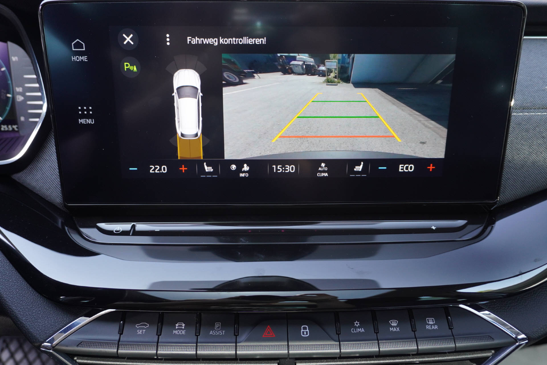 SKODA Octavia Combi 1.4 TSI PHEV Style DSG-image-10