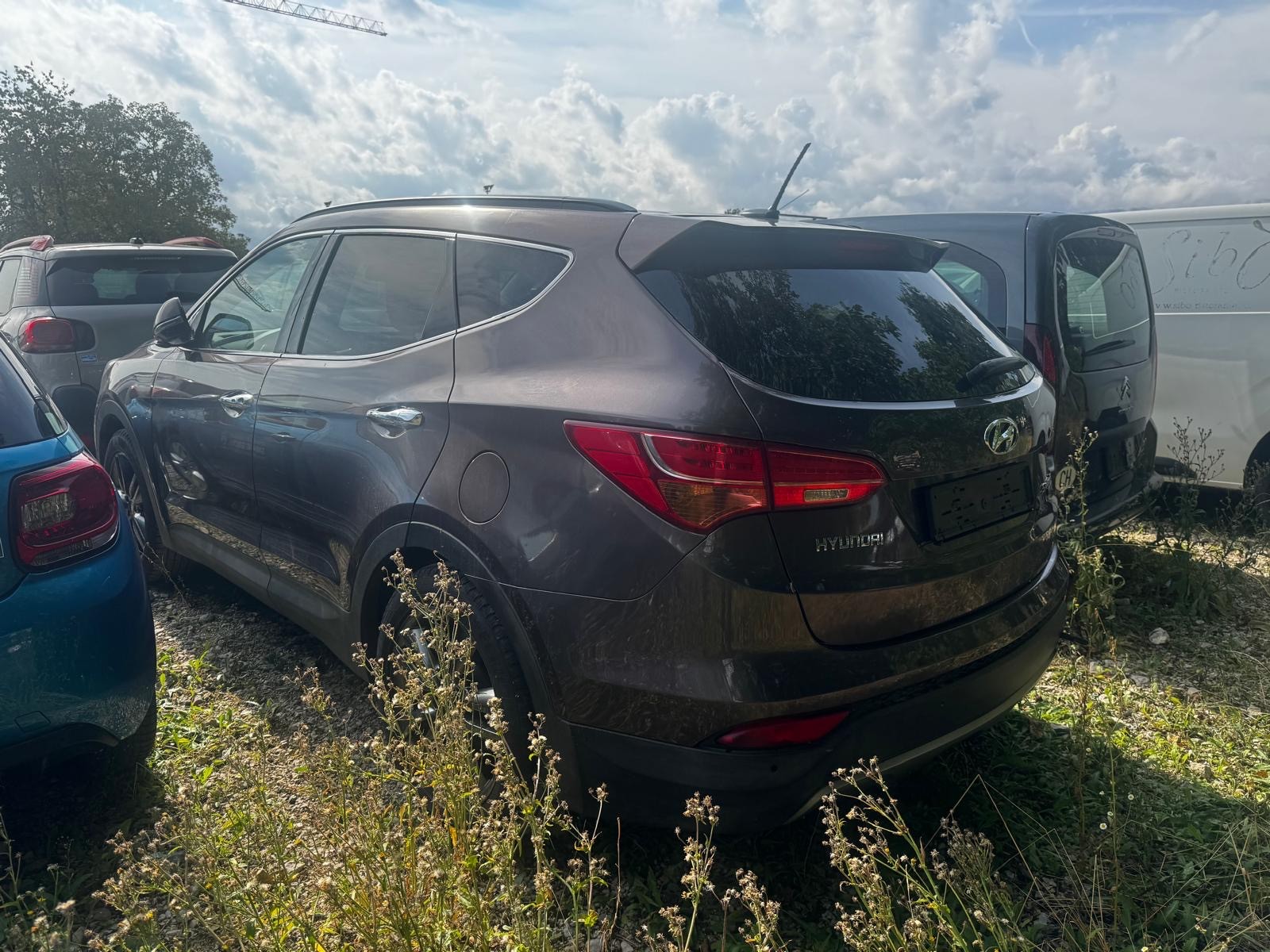 HYUNDAI Santa Fe 2.2 CRDI Style 4WD Automatic-image-2