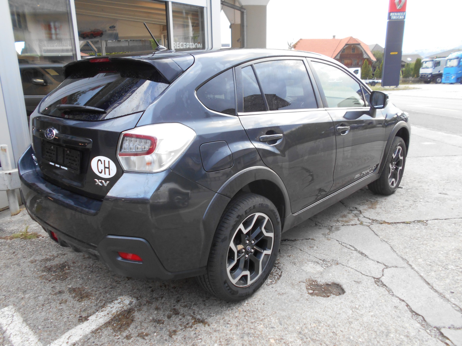 SUBARU XV 2.0 Swiss Two AWD CVT-image-3