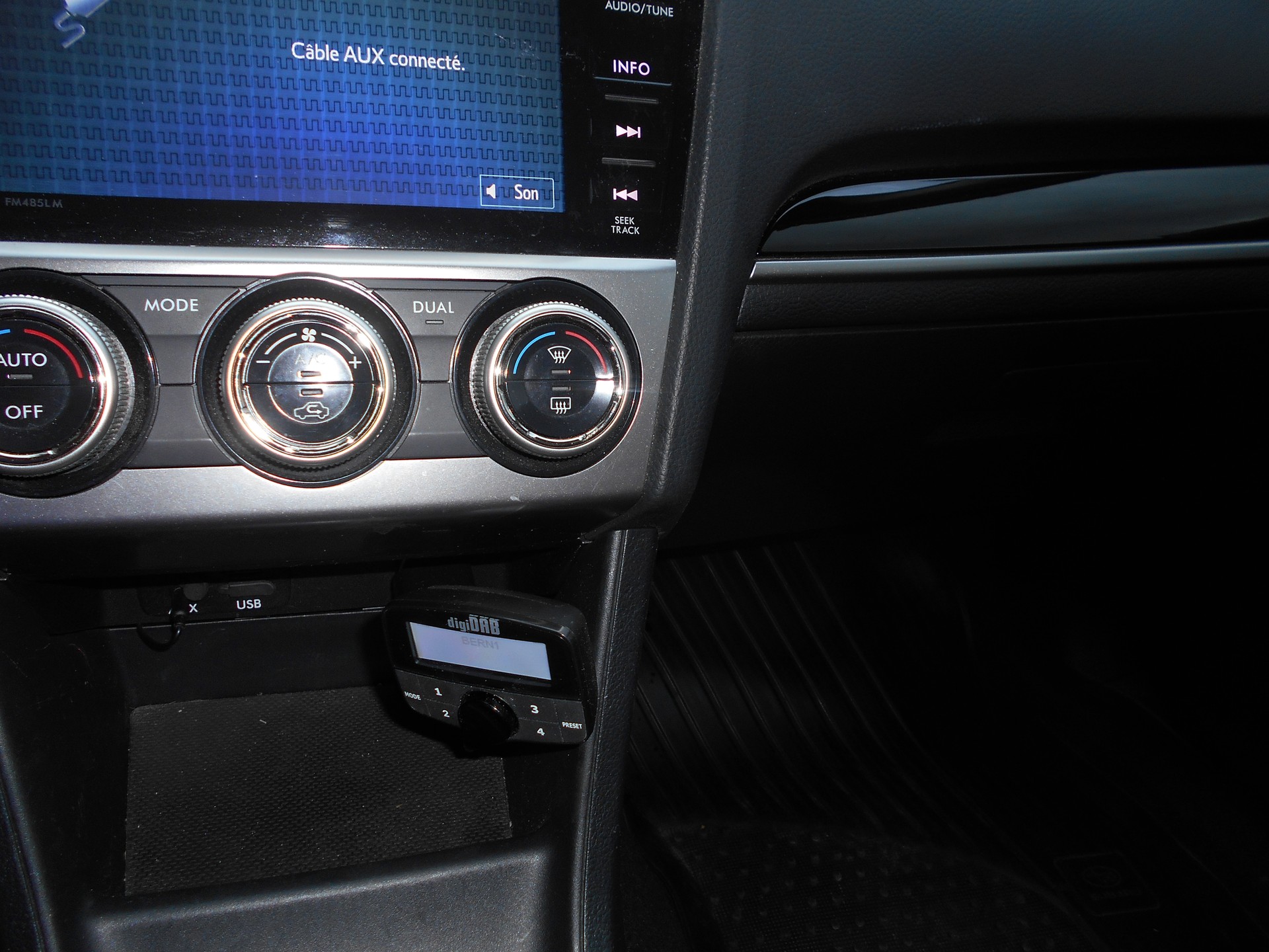 SUBARU XV 2.0 Swiss Two AWD CVT-image-7