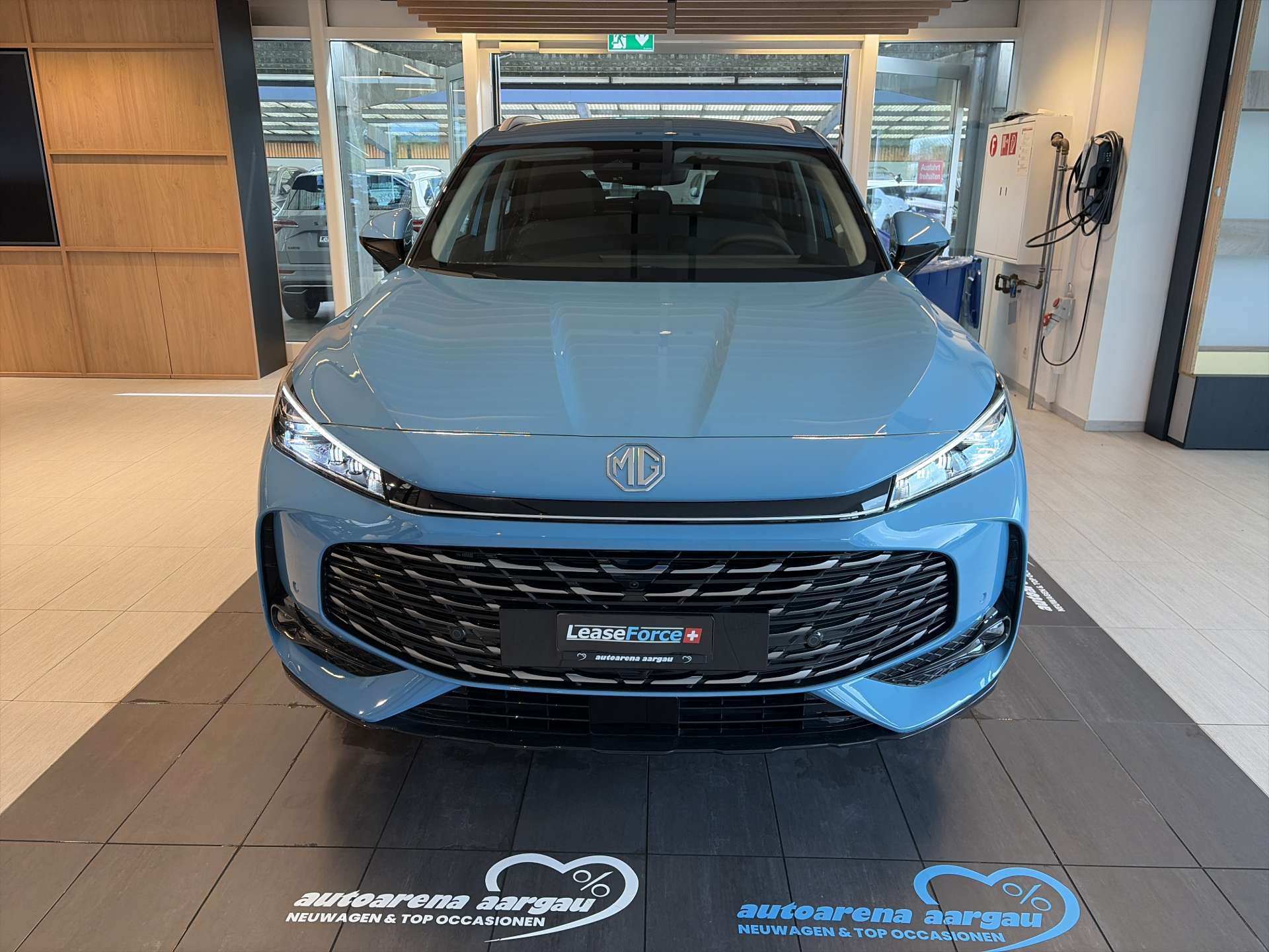 MG HS 1.5 T Hybrid+ Luxury 224PS Automat-image-10