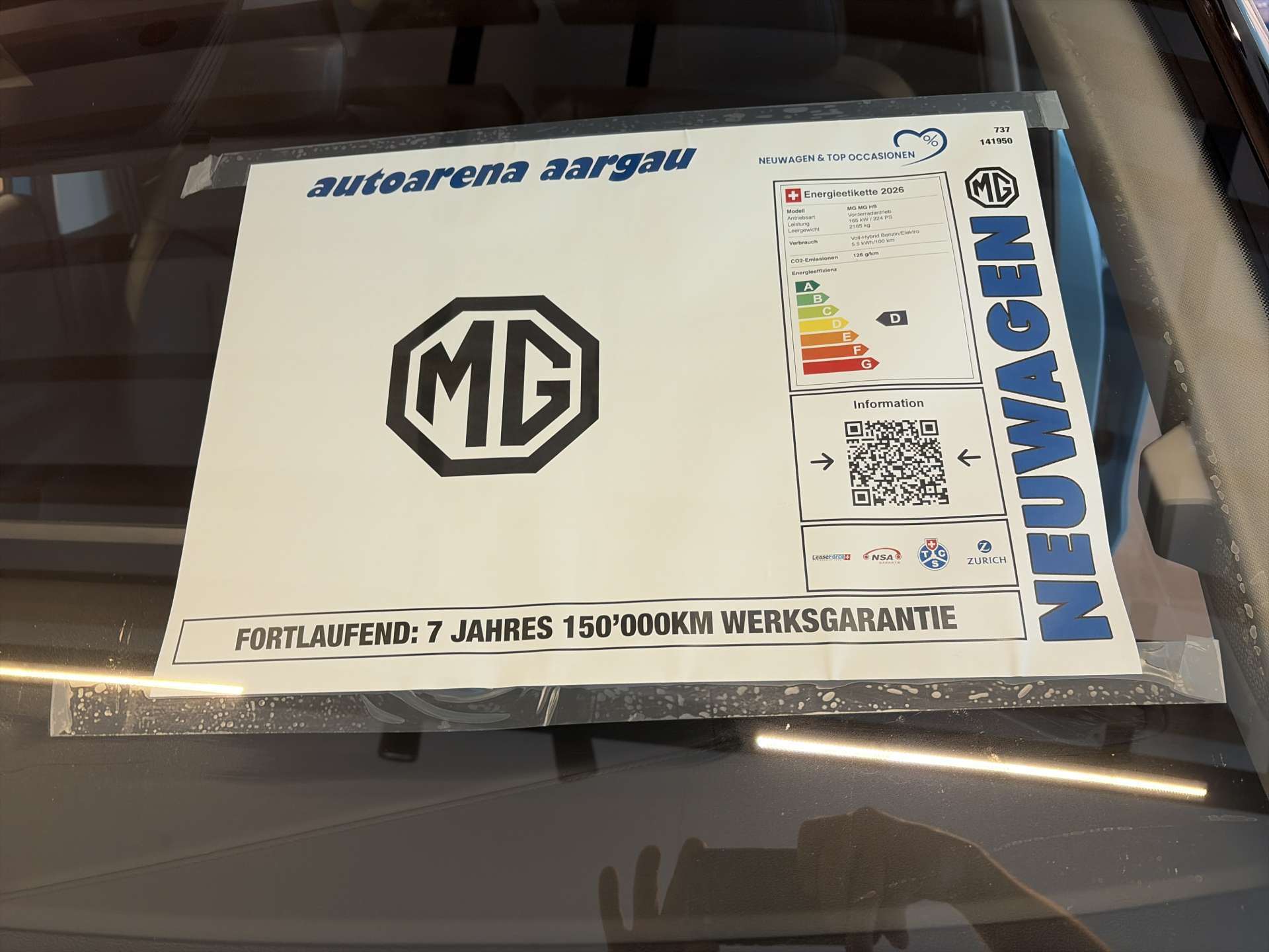 MG HS 1.5 T Hybrid+ Luxury 224PS Automat-image-3