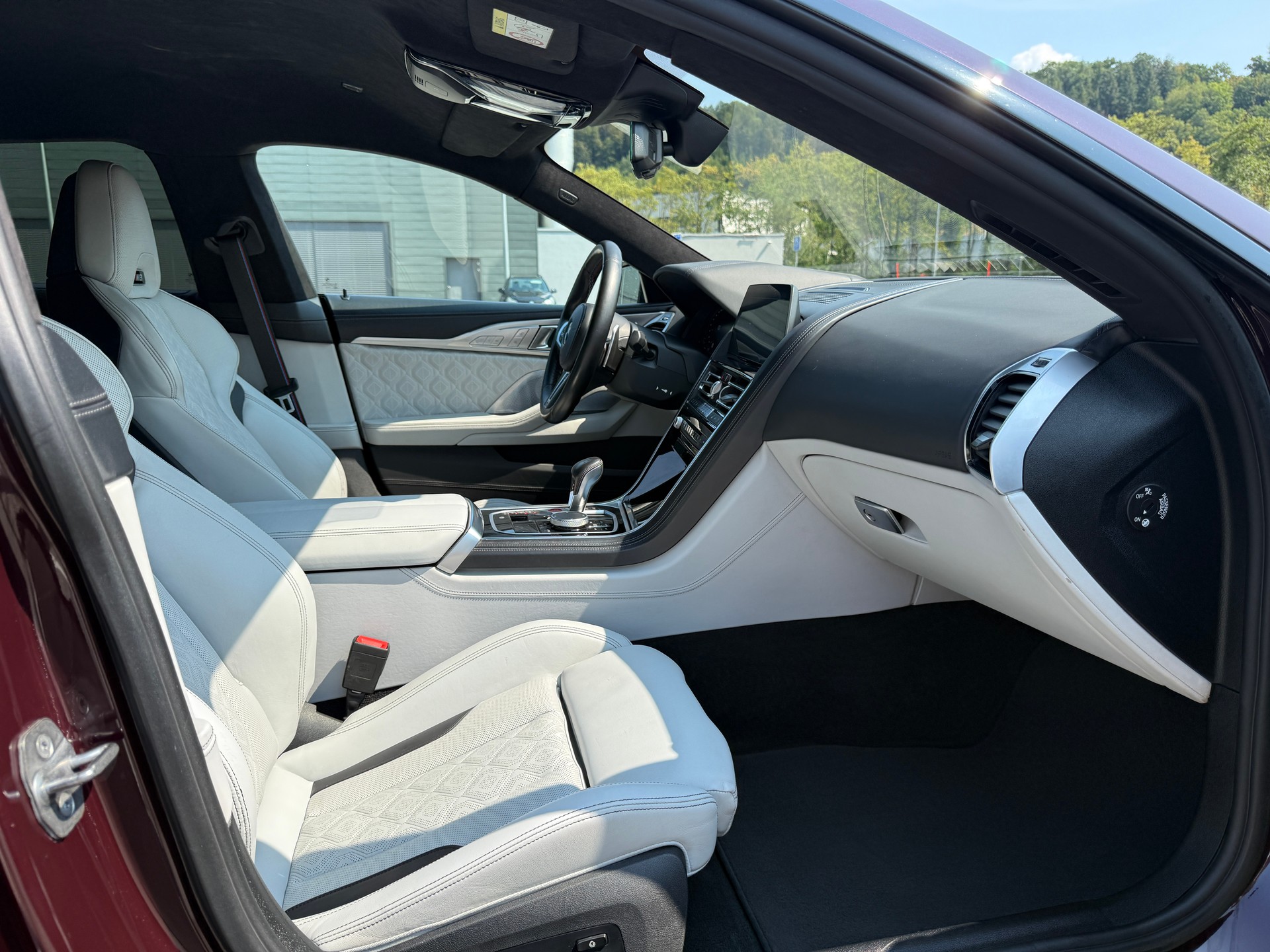 BMW M8 xDrive M Competition Steptronic-image-13