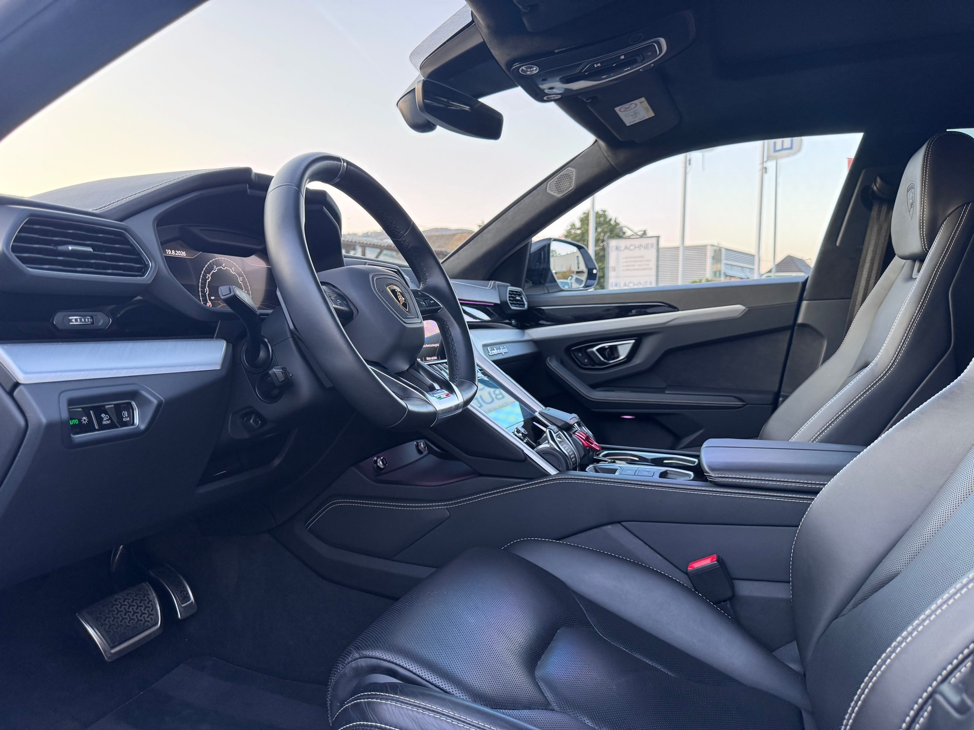 LAMBORGHINI Urus E-Gear-image-14
