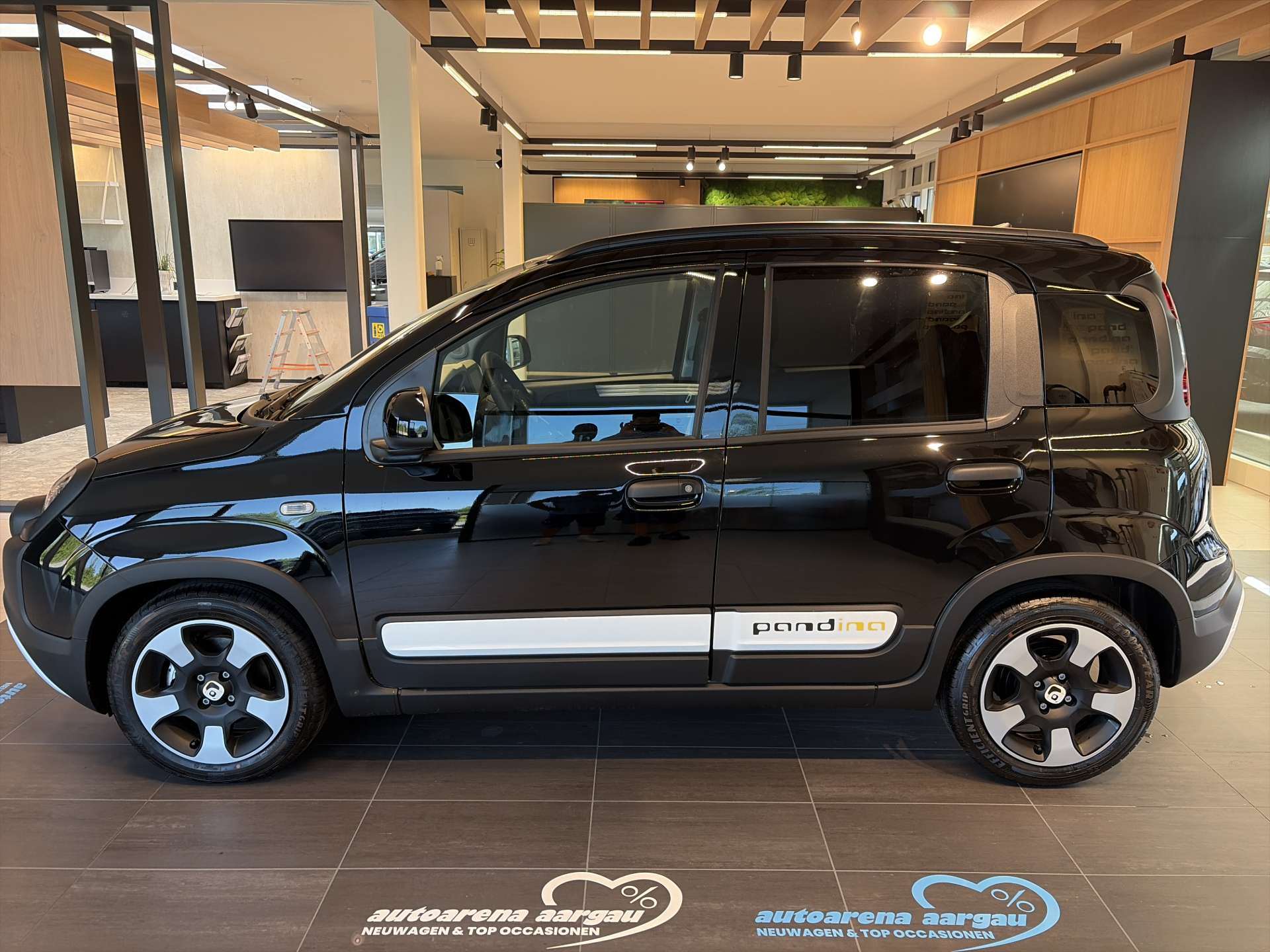 FIAT Panda Pandina Cross 1.0 MHEV-image-11