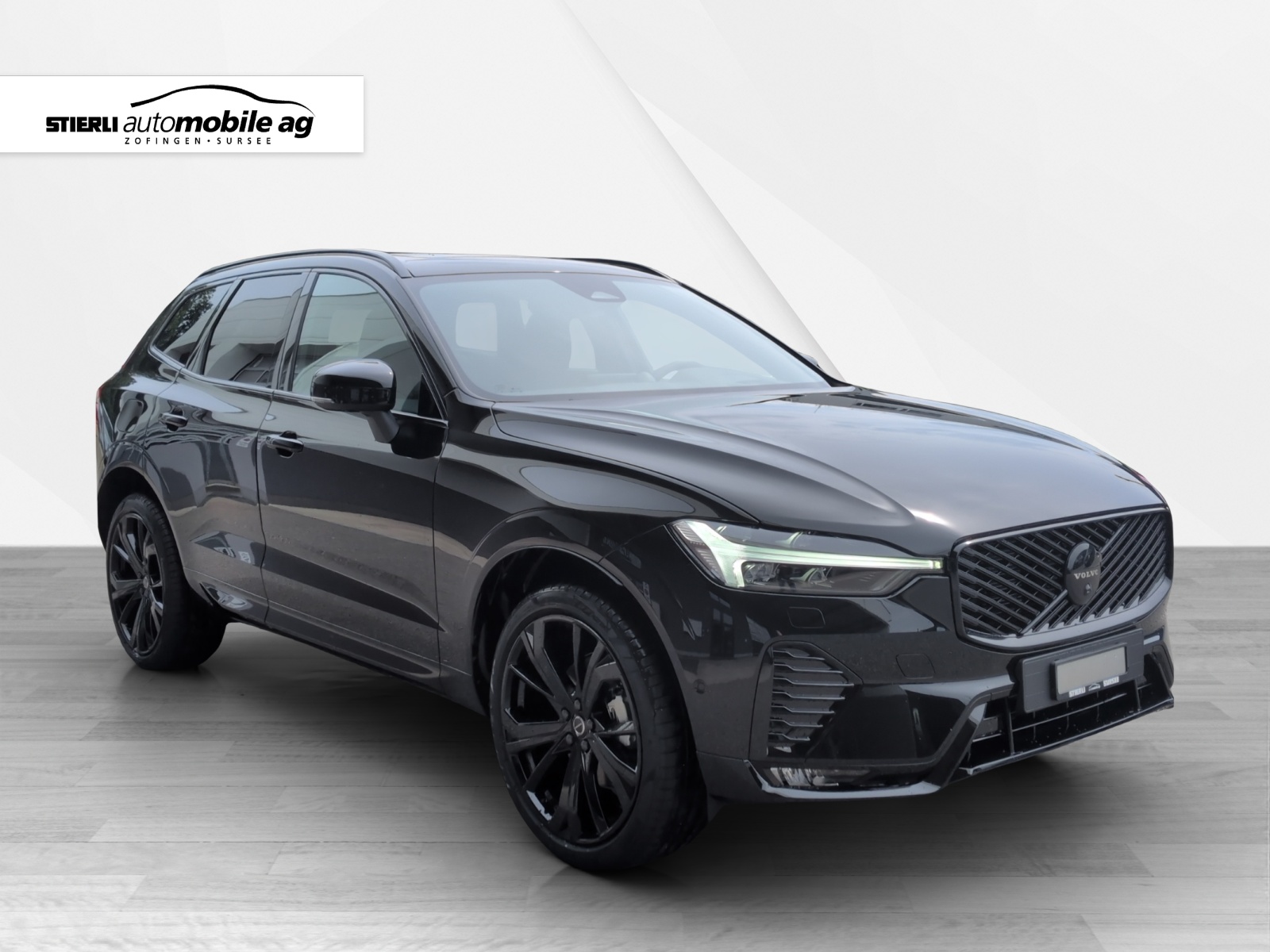 VOLVO XC60 2.0 B5 MH Black Edition AWD-image-2