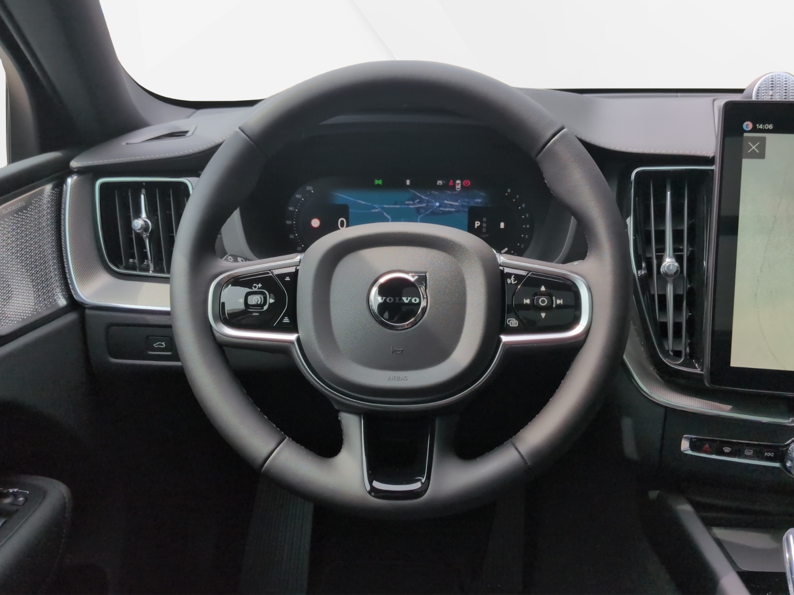 VOLVO XC60 2.0 B5 MH Black Edition AWD-image-11