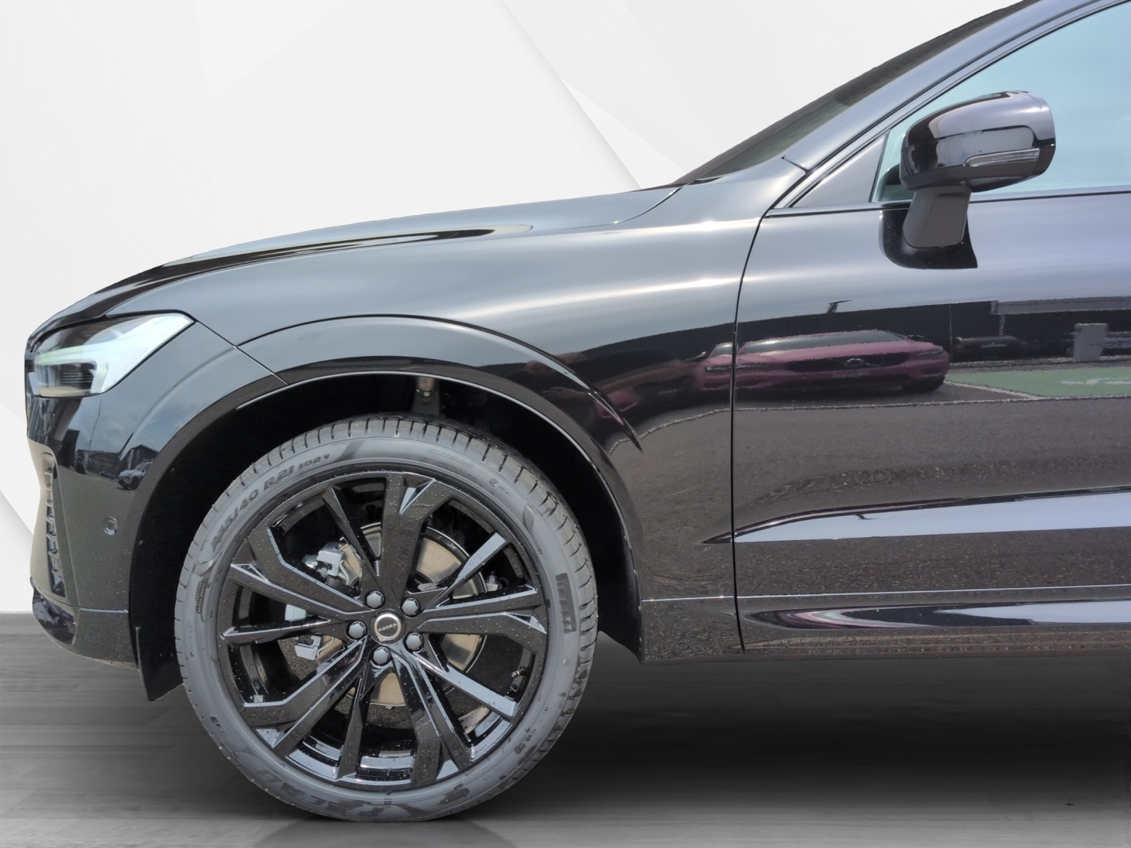 VOLVO XC60 2.0 B5 MH Black Edition AWD-image-8
