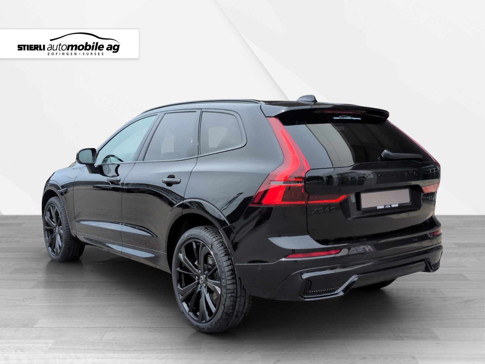 VOLVO XC60 2.0 B5 MH Black Edition AWD-image-6