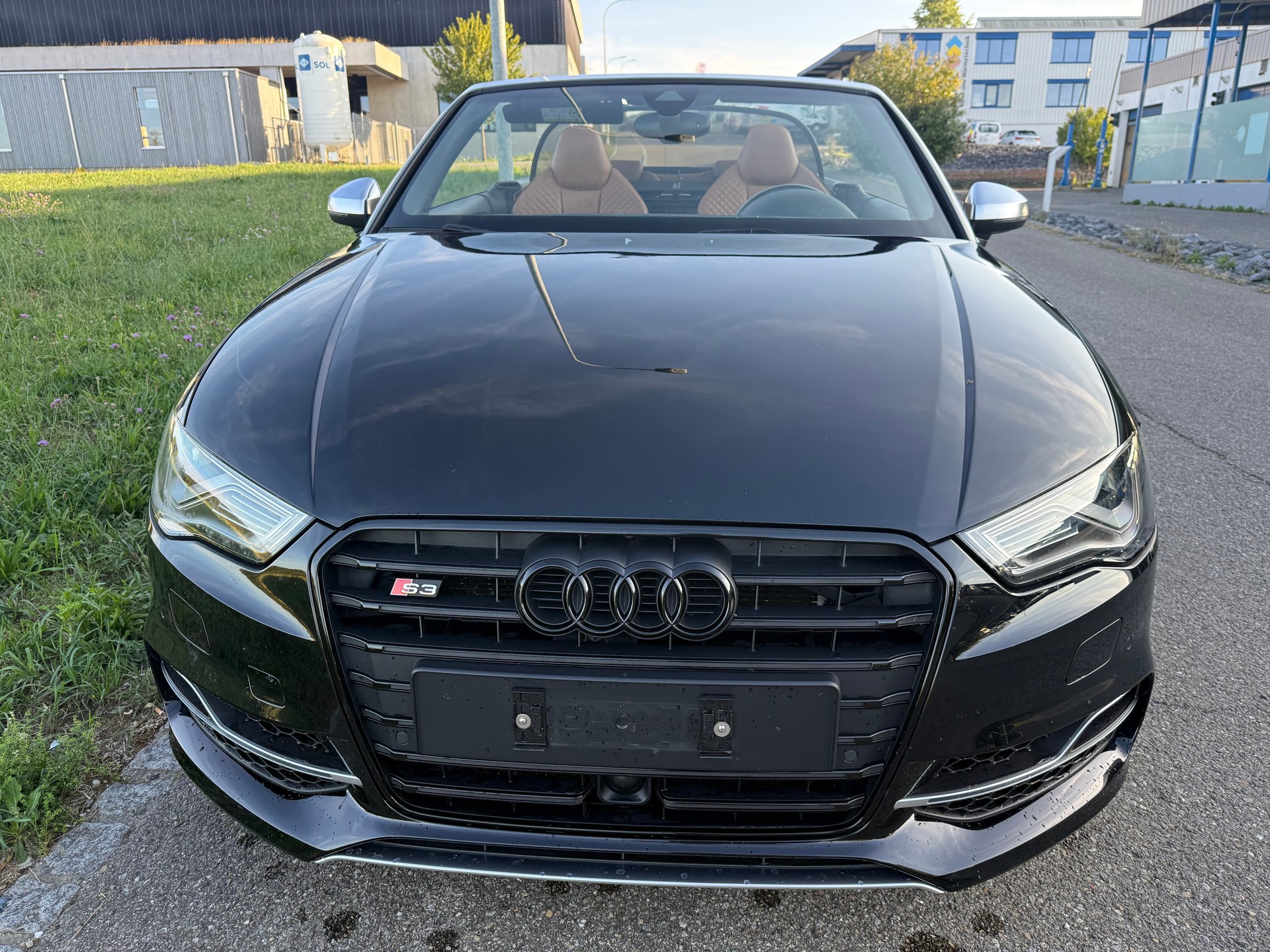 AUDI S3 Cabrio 2.0 TFSI quattro S-tronic-image-12