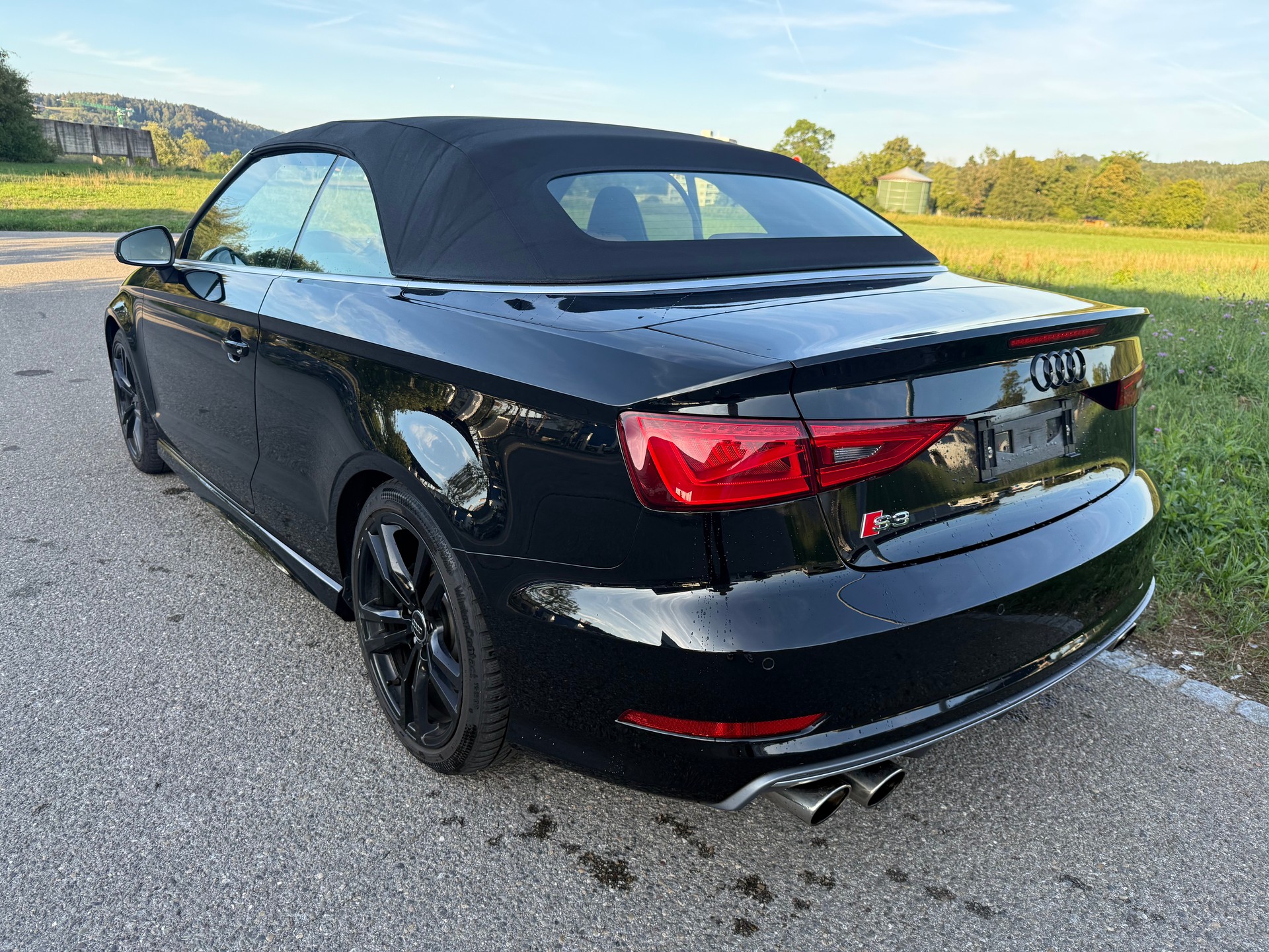 AUDI S3 Cabrio 2.0 TFSI quattro S-tronic-image-9