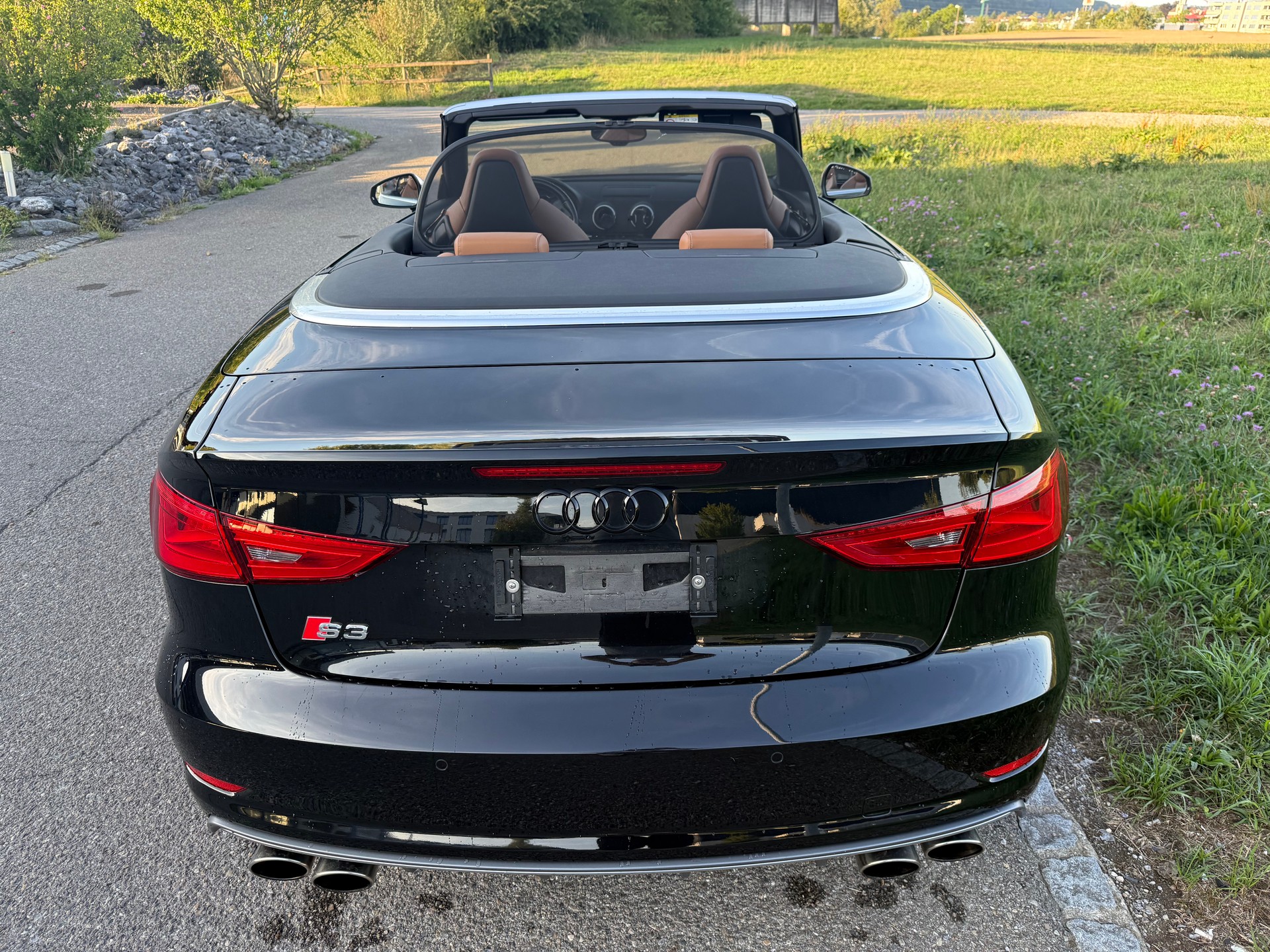 AUDI S3 Cabrio 2.0 TFSI quattro S-tronic-image-16