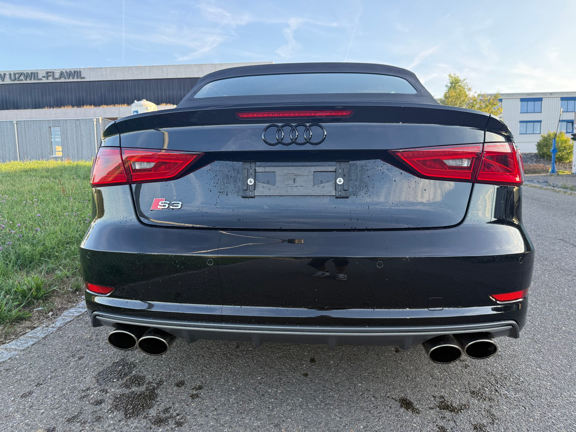 AUDI S3 Cabrio 2.0 TFSI quattro S-tronic-image-7