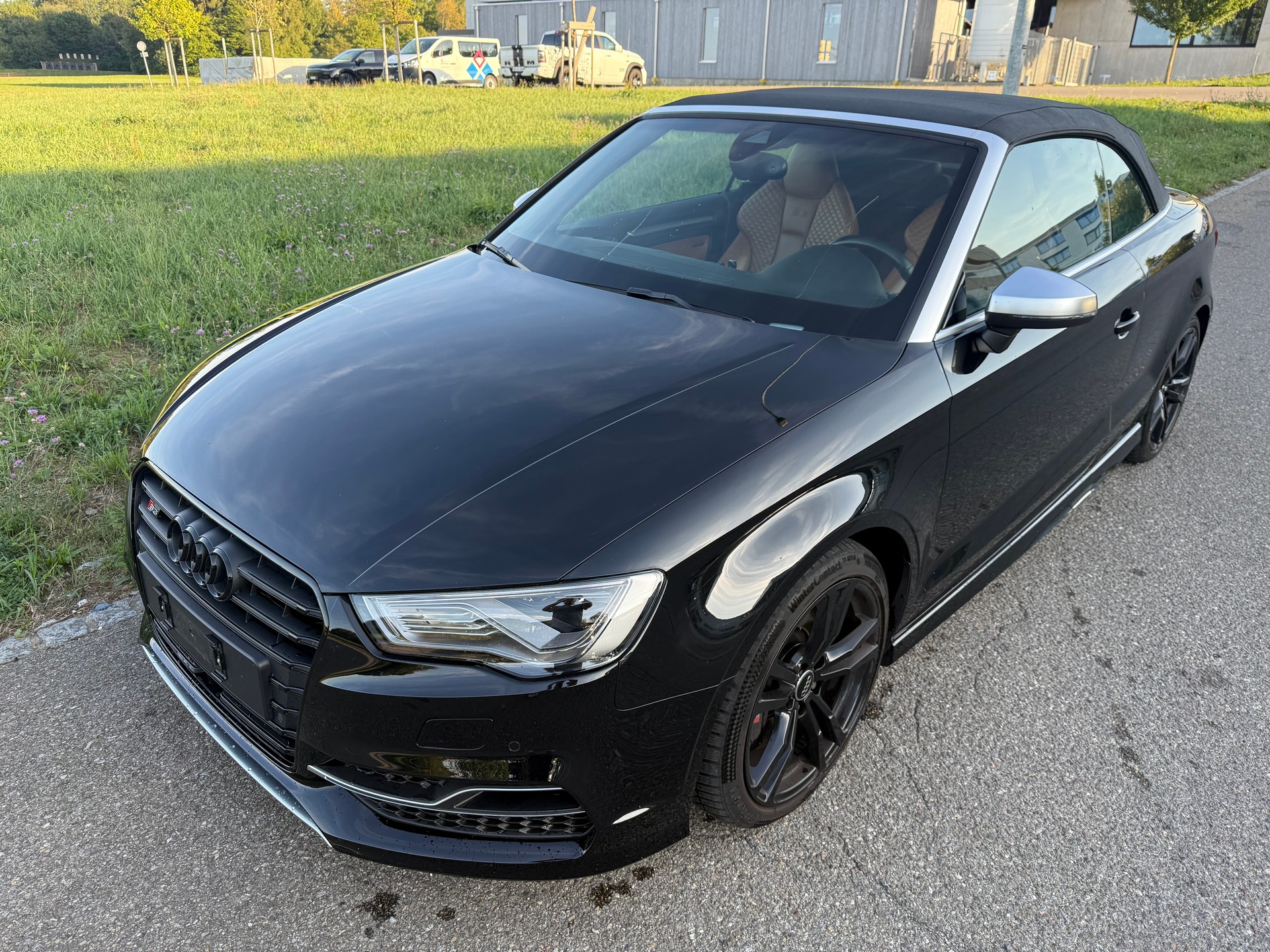AUDI S3 Cabrio 2.0 TFSI quattro S-tronic-image-2