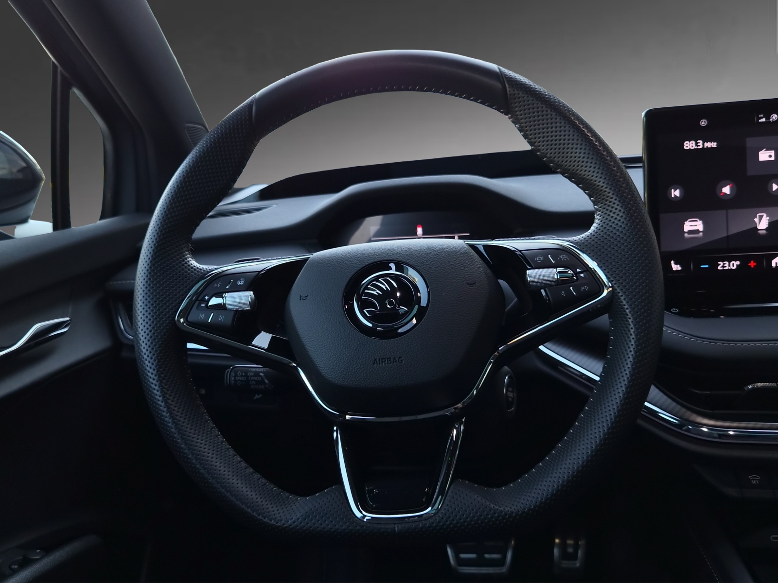 SKODA Enyaq iV 80x SportLine-image-8