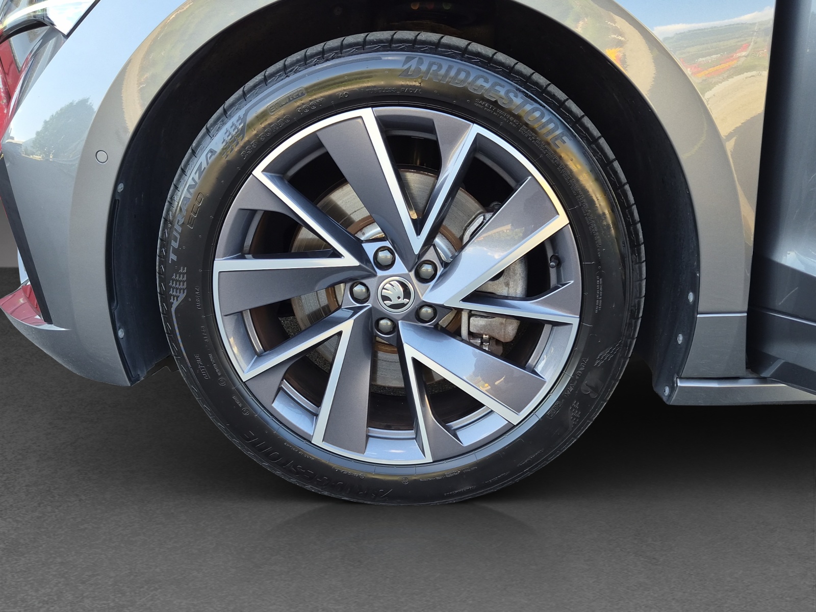 SKODA Enyaq iV 80x SportLine-image-11