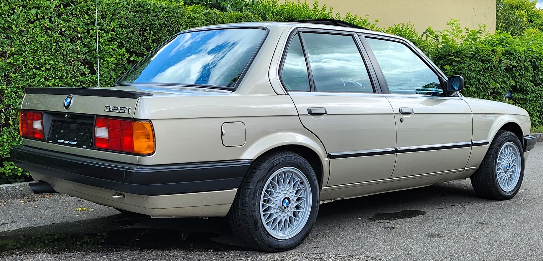 BMW 325i A-image-6