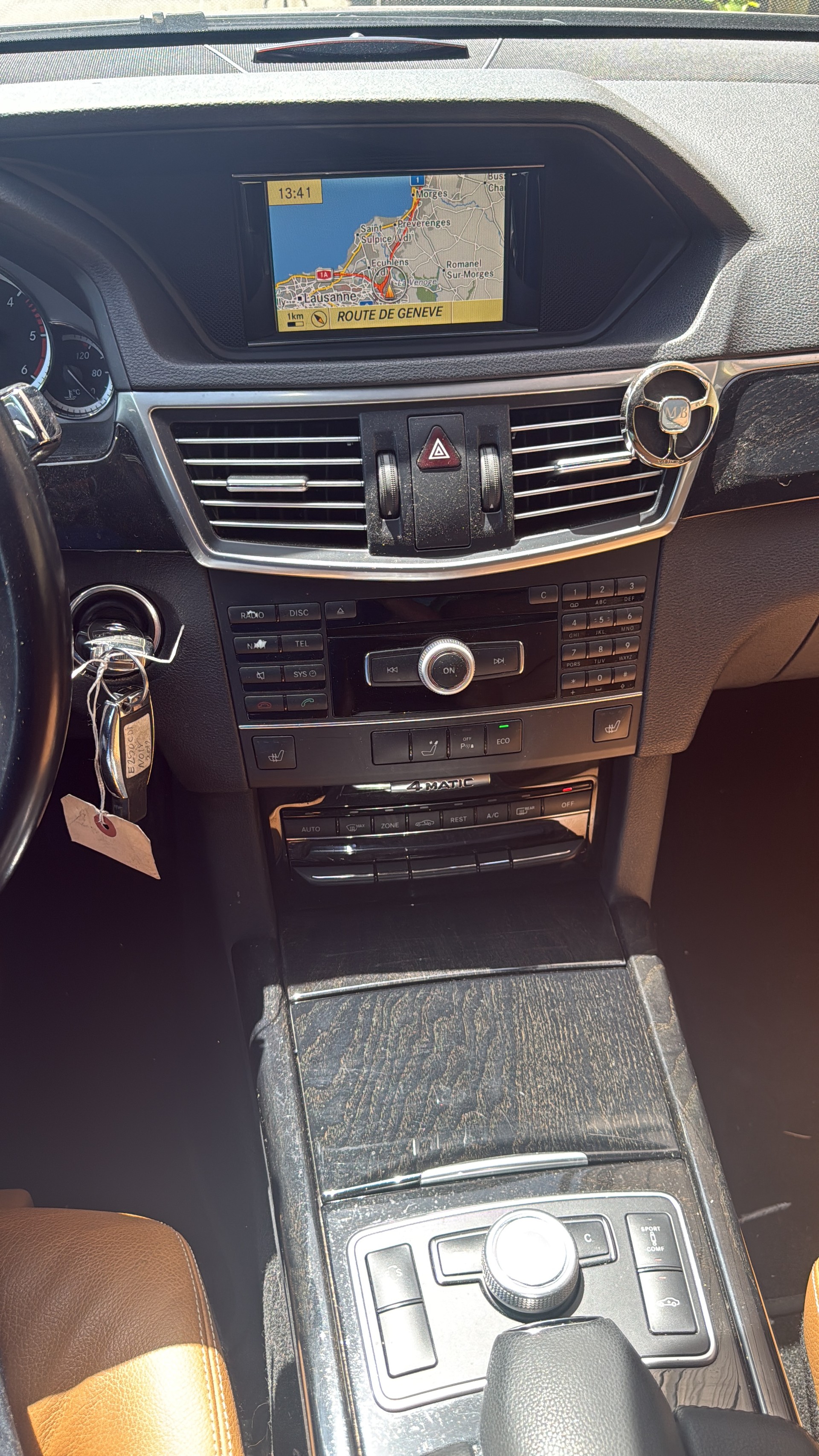 MERCEDES-BENZ E 250 CDI BlueEff. Ed.125 4Matic 7G-Tronic-image-6