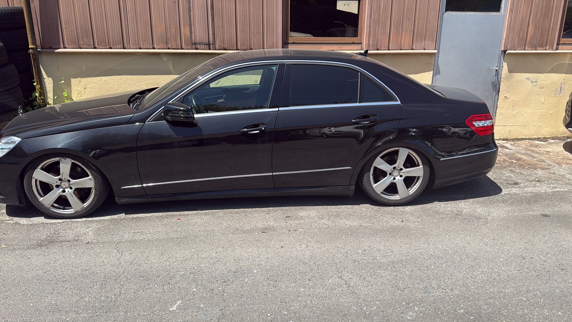 MERCEDES-BENZ E 250 CDI BlueEff. Ed.125 4Matic 7G-Tronic-image-1