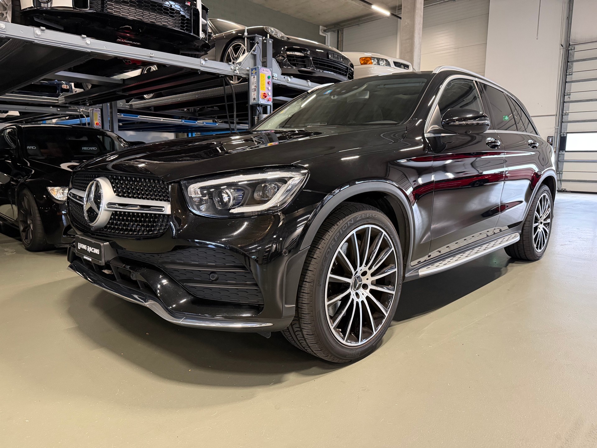 MERCEDES-BENZ GLC 200 AMG Line 4Matic 9G-Tronic-image-1