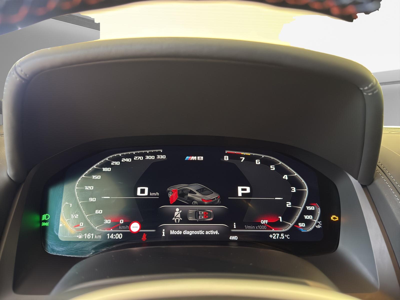BMW M8 Competition xDrive Coupé-image-12