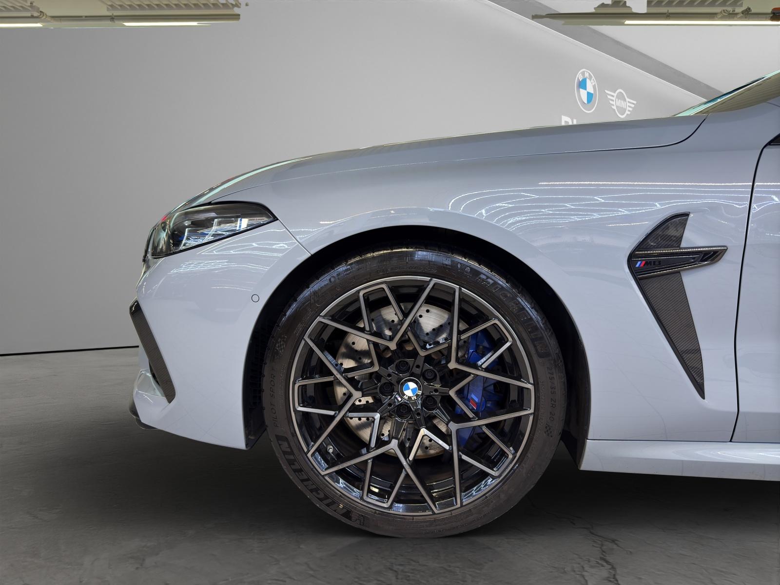 BMW M8 Competition xDrive Coupé-image-21