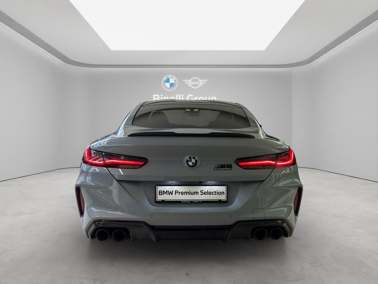 BMW M8 Competition xDrive Coupé-image-3