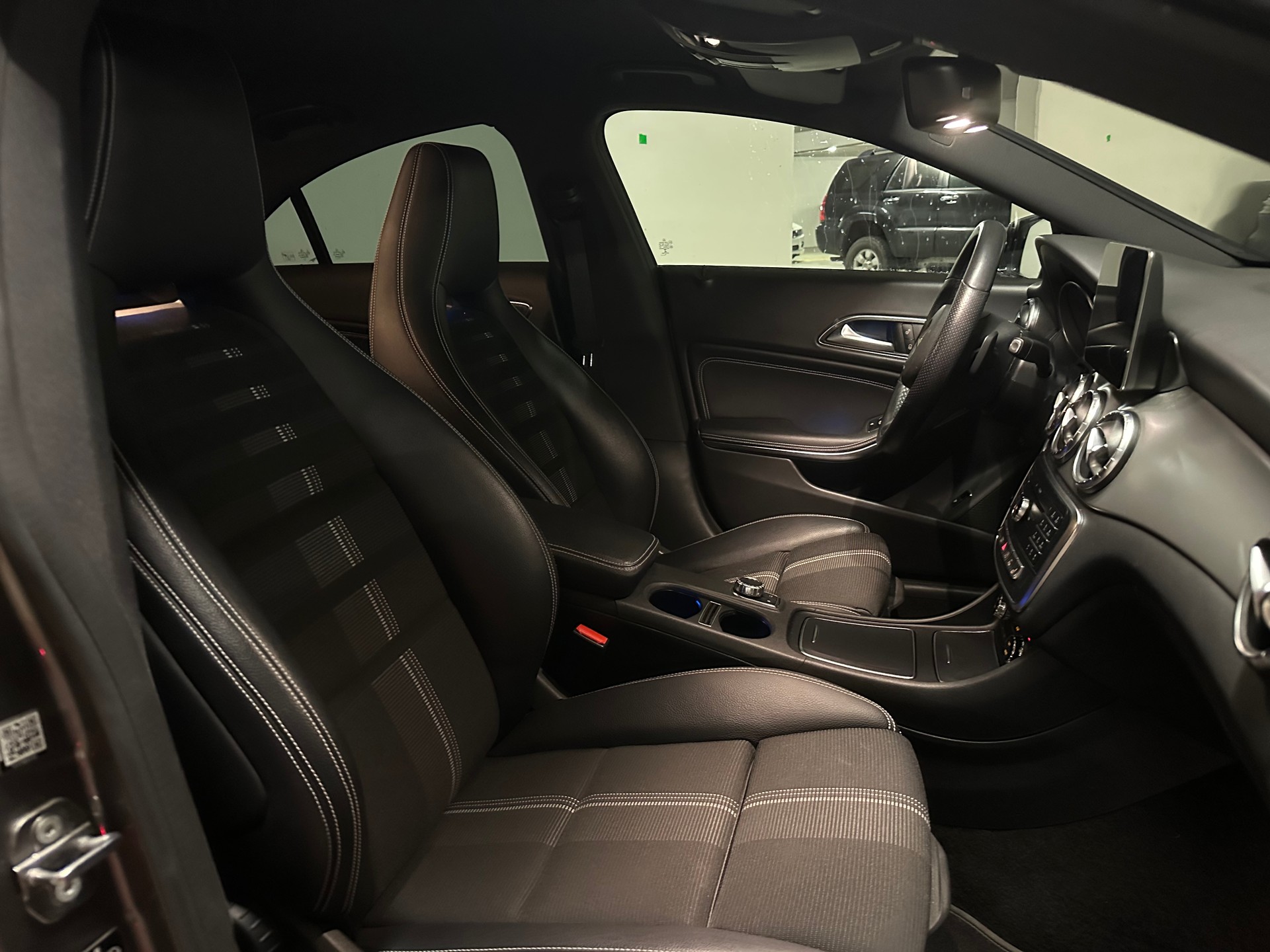 MERCEDES-BENZ CLA 220 4m-image-3