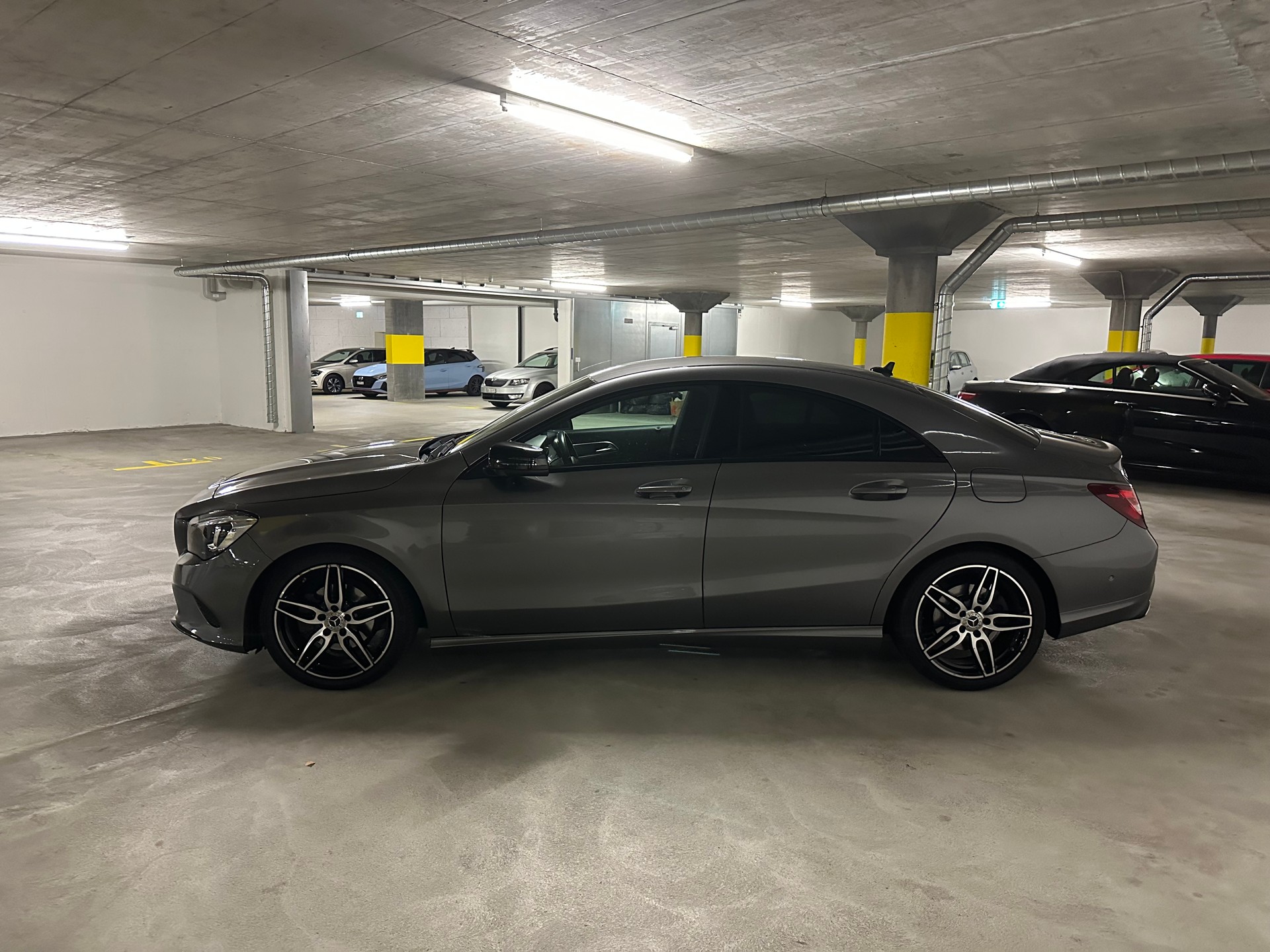 MERCEDES-BENZ CLA 220 4m-image-1