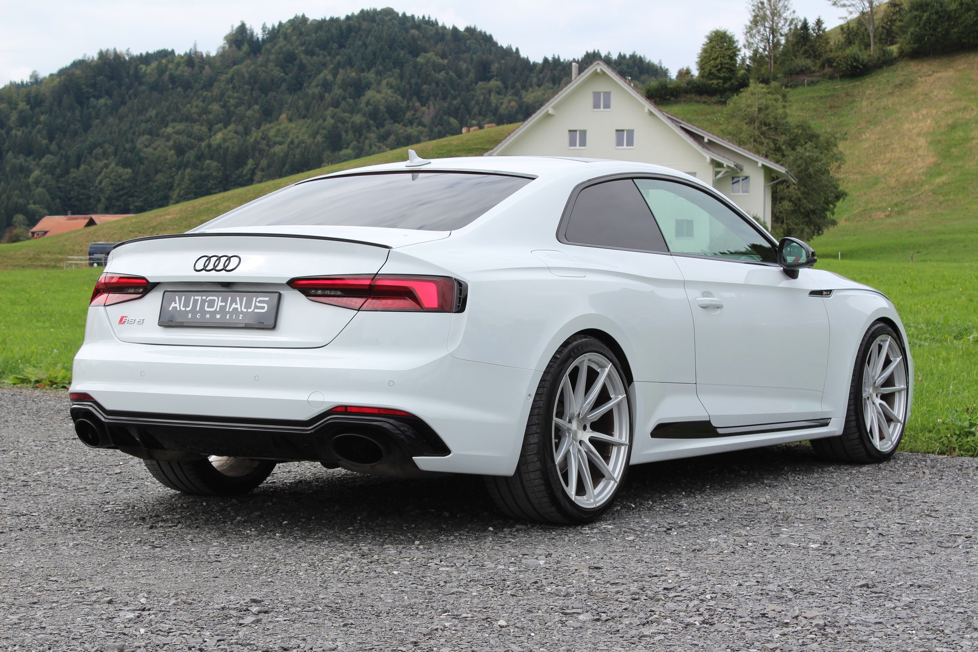 AUDI RS5 Coupé 2.9 TFSI quattro tiptronic-image-4