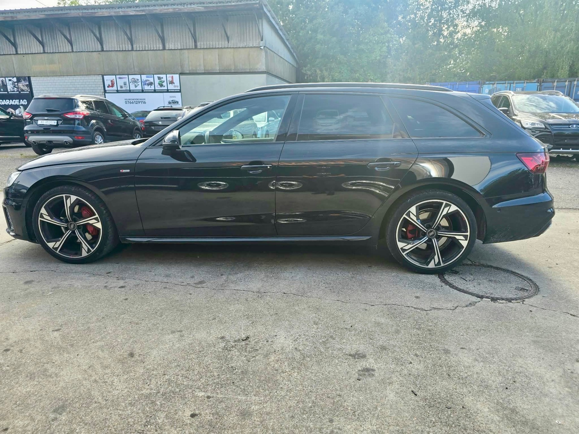 AUDI A4 Avant 40 TDI Attraction quattro S-tronic-image-3