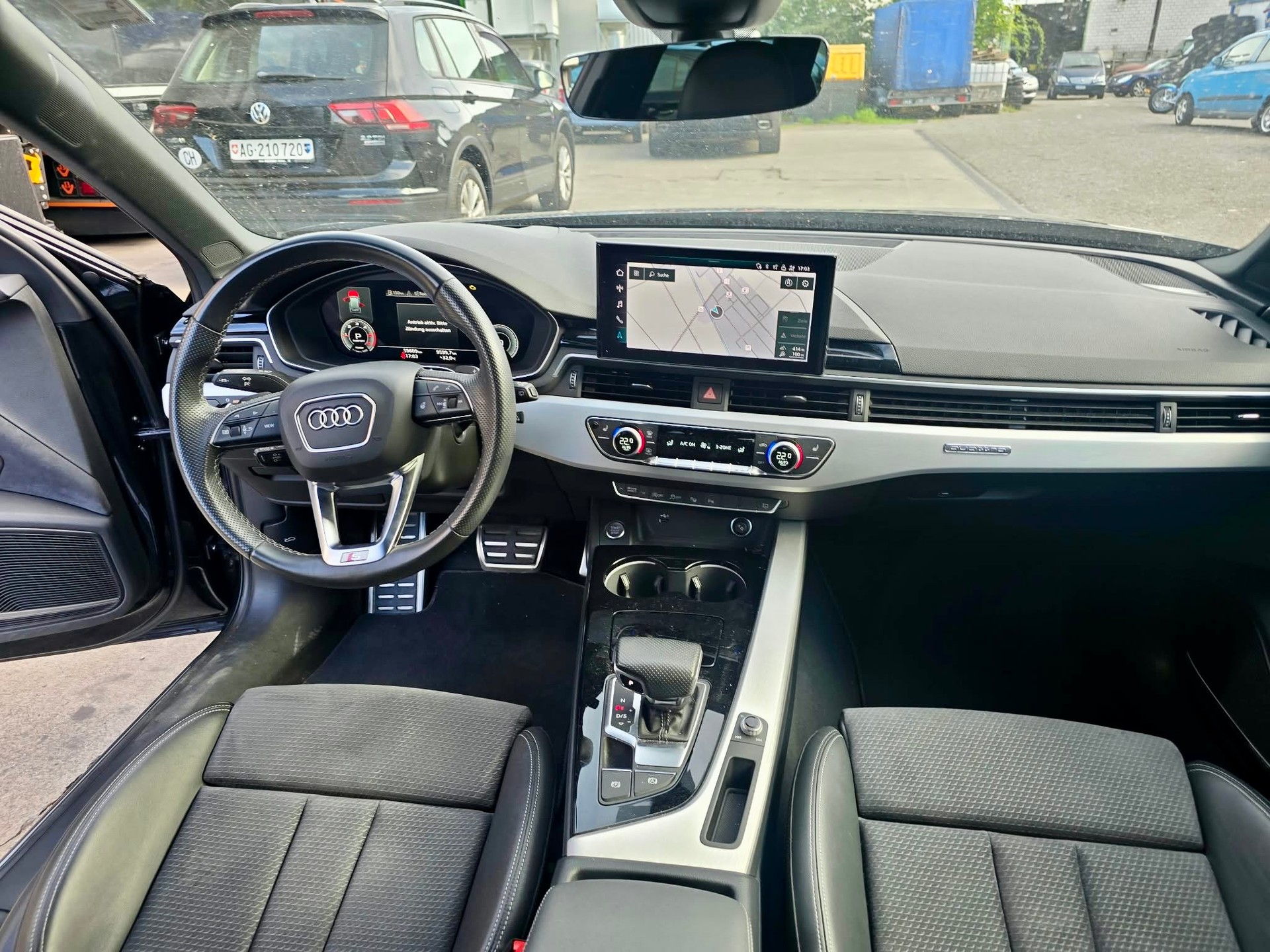 AUDI A4 Avant 40 TDI Attraction quattro S-tronic-image-8