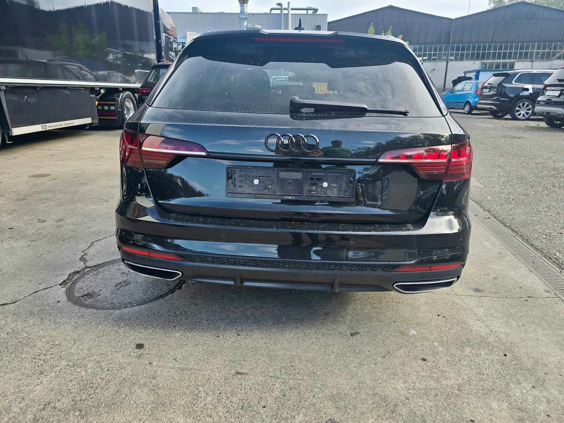 AUDI A4 Avant 40 TDI Attraction quattro S-tronic-image-7